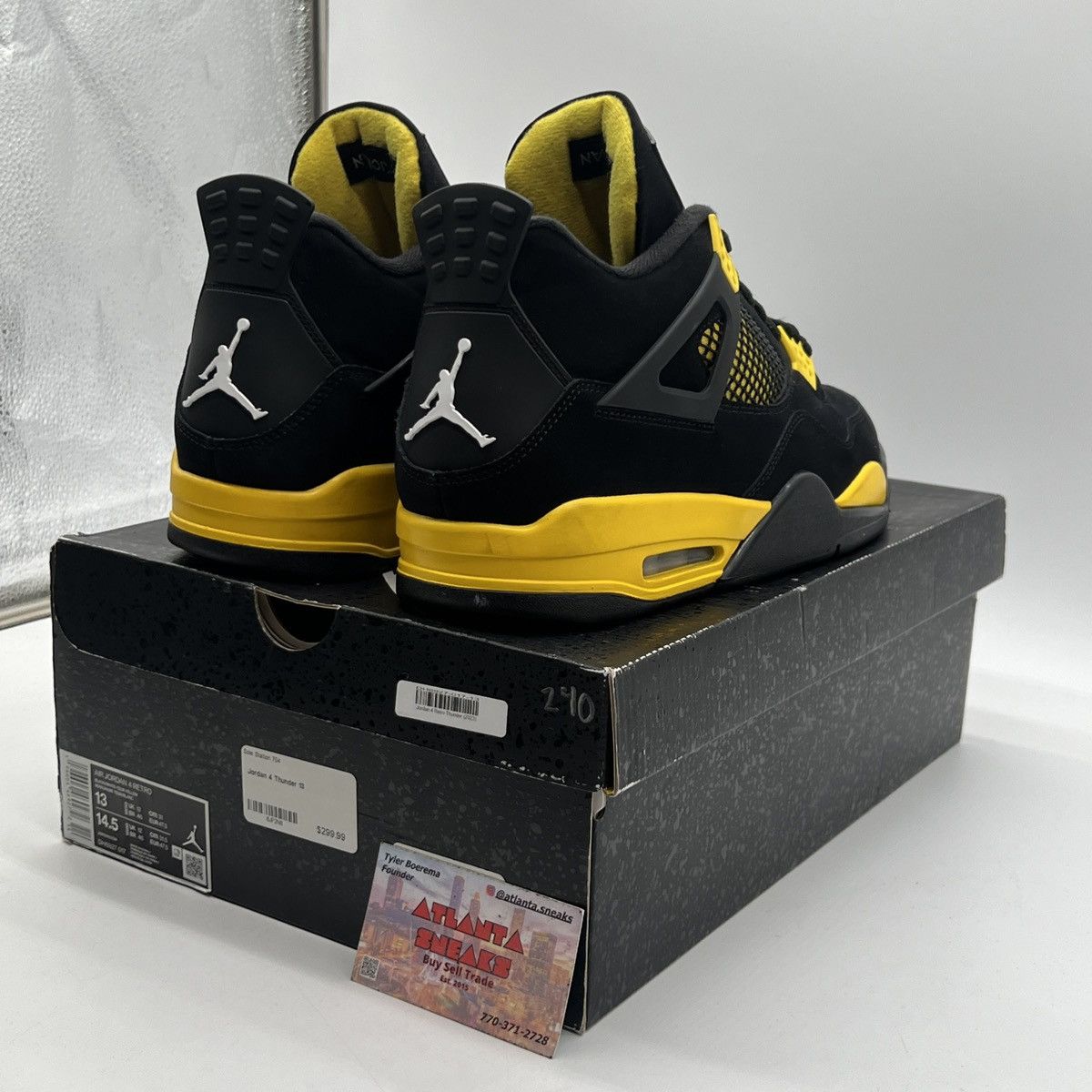 Jordan Brand Air Jordan 4 Thunder Size US 13 / EU 46 - 5 Thumbnail