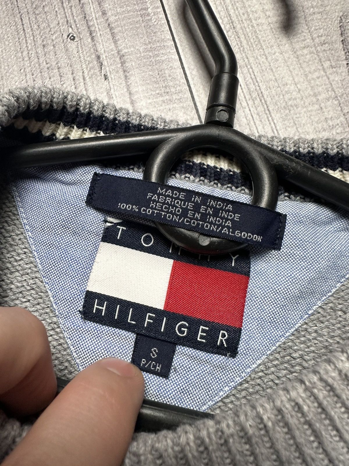 Tommy Hilfiger × Vintage Vintage Tommy Hilfiger knitted sweater size S logo Size US S / EU 44-46 / 1 - 4 Thumbnail