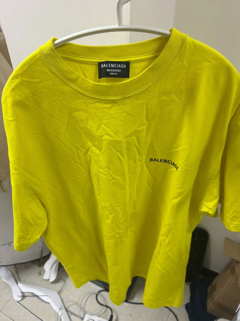 Balenciaga Balenciaga Lemon Yellow Short Sleeve T-Shirt, Size S Size US S / EU 44-46 / 1 - 1 Thumbnail