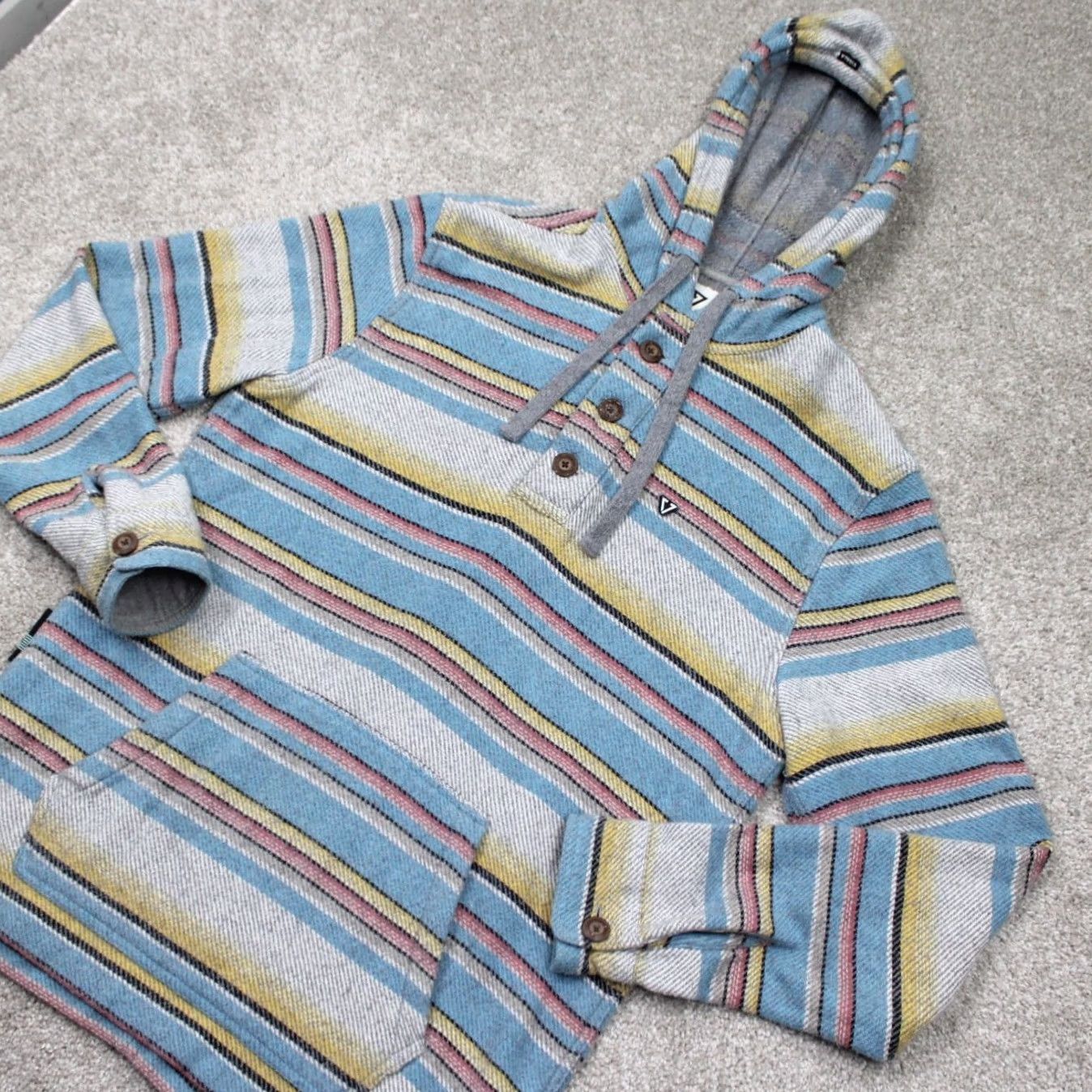 Vissla Vissla Hoodie Mens Medium Gray/Blue/Yellow Henley Hooded Sweatshirt L/S Knit Cotton Pockets Logo Striped Beach Outdoor 90s? Size US M / EU 48-50 / 2 - 3 Thumbnail