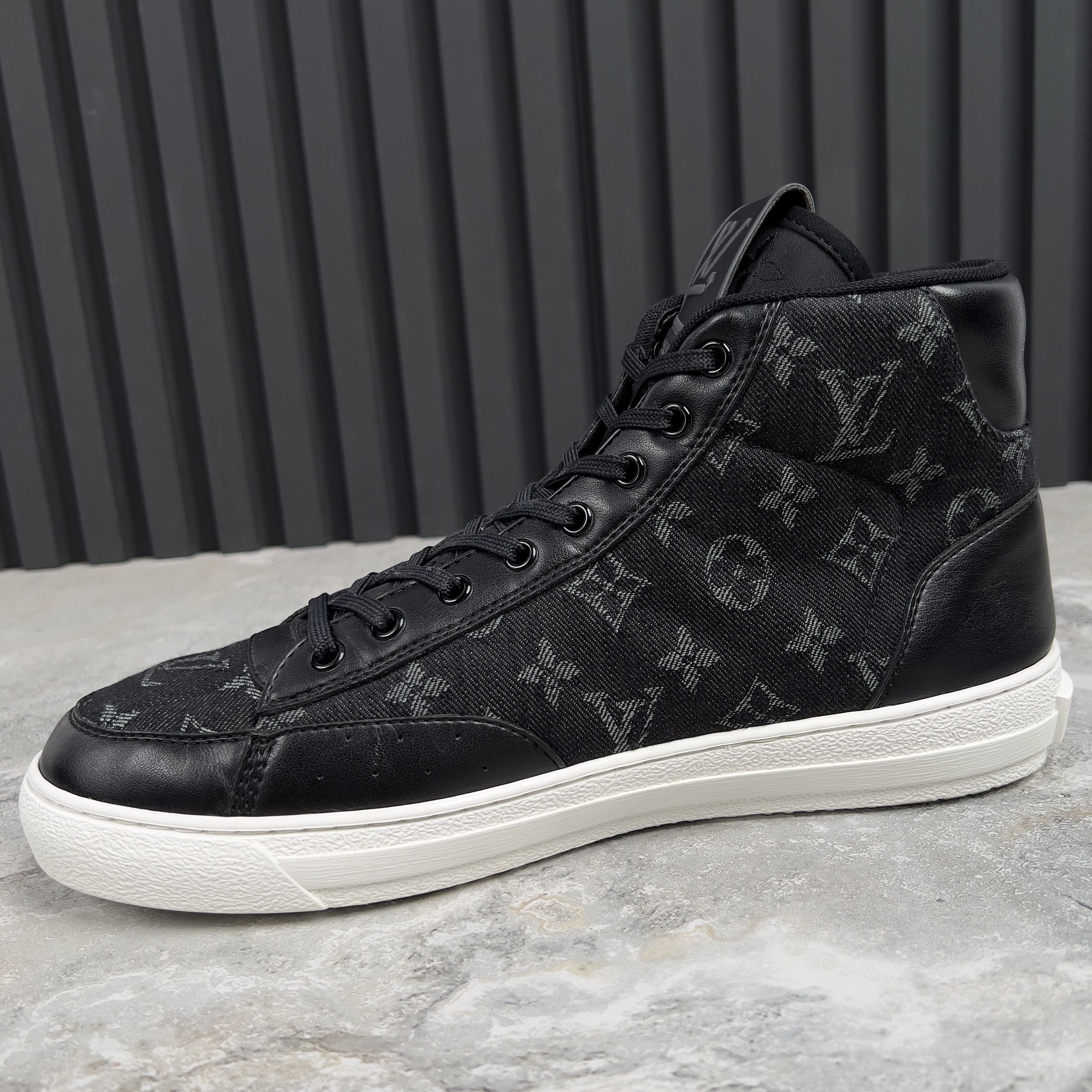 Louis Vuitton Louis Vuitton Charlie Trainers Sneaker Monogram Denim Size US 9 / EU 42 - 7 Thumbnail