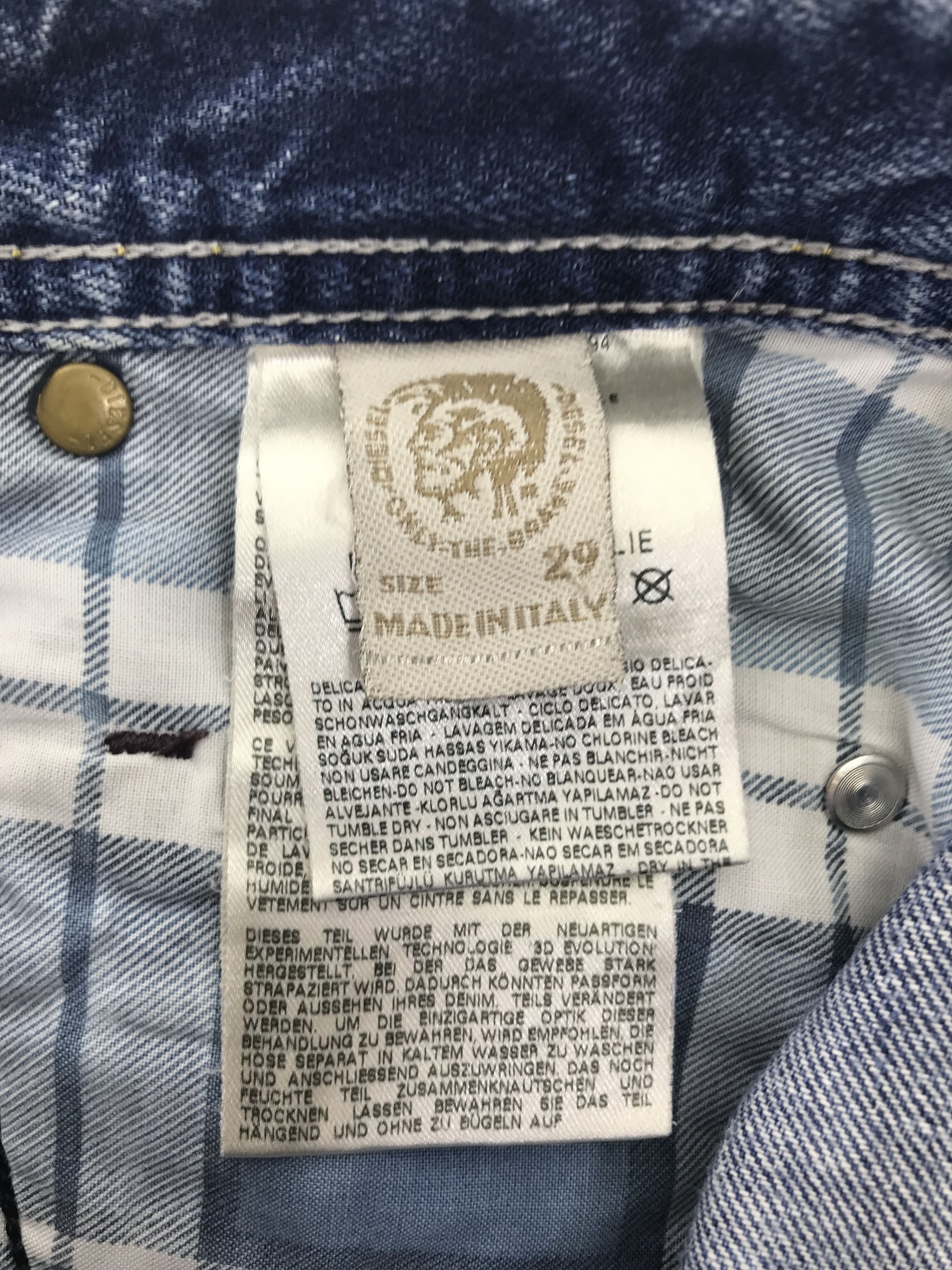 Diesel Vintage Diesel Distressed Denim Faded Blue Jeans Size US 29 - 12 Thumbnail