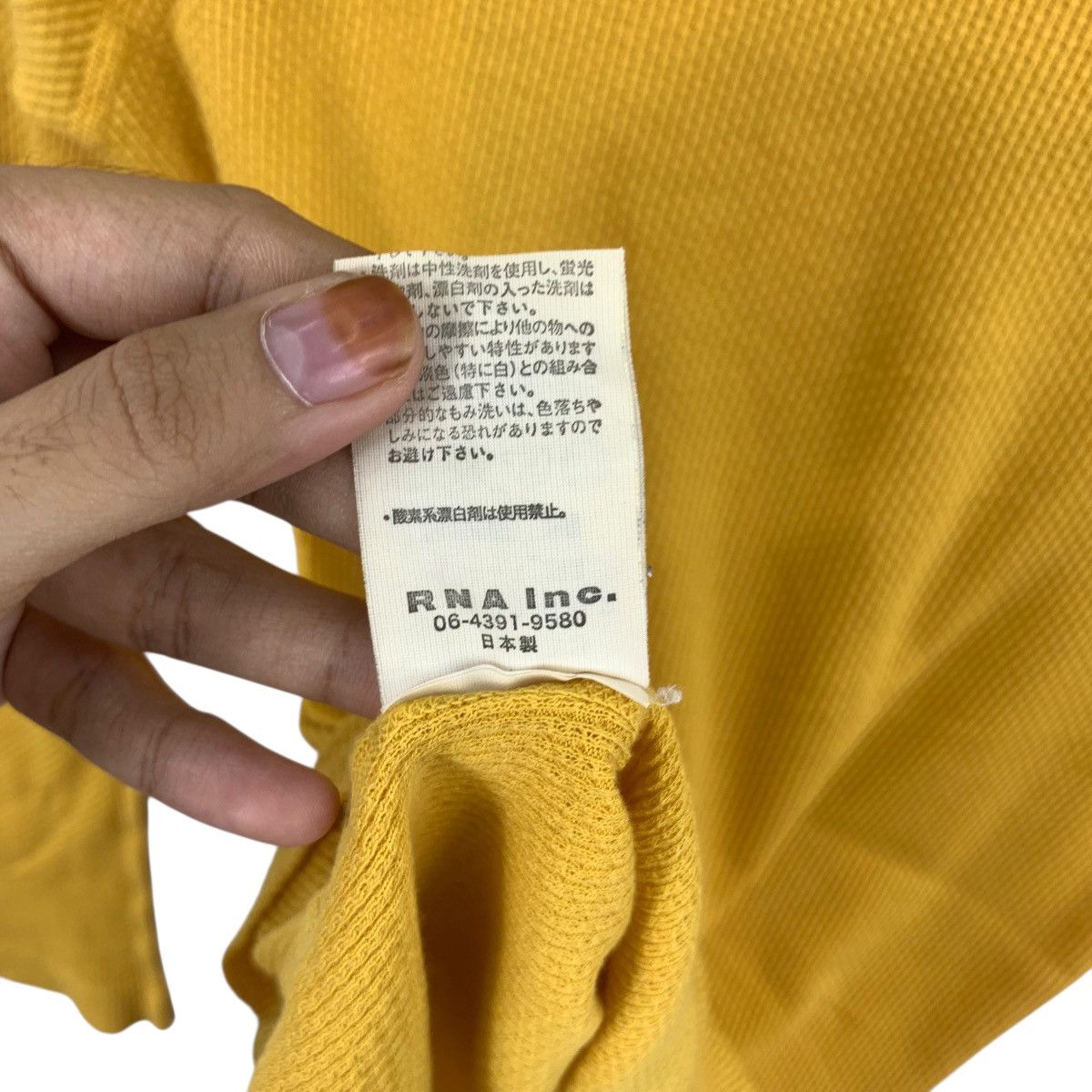Other Vintage RNA JAPAN PUNK Slim Fit Yellow Plain Tee Shirt Top Size XS / US 0-2 / IT 36-38 - 7 Thumbnail