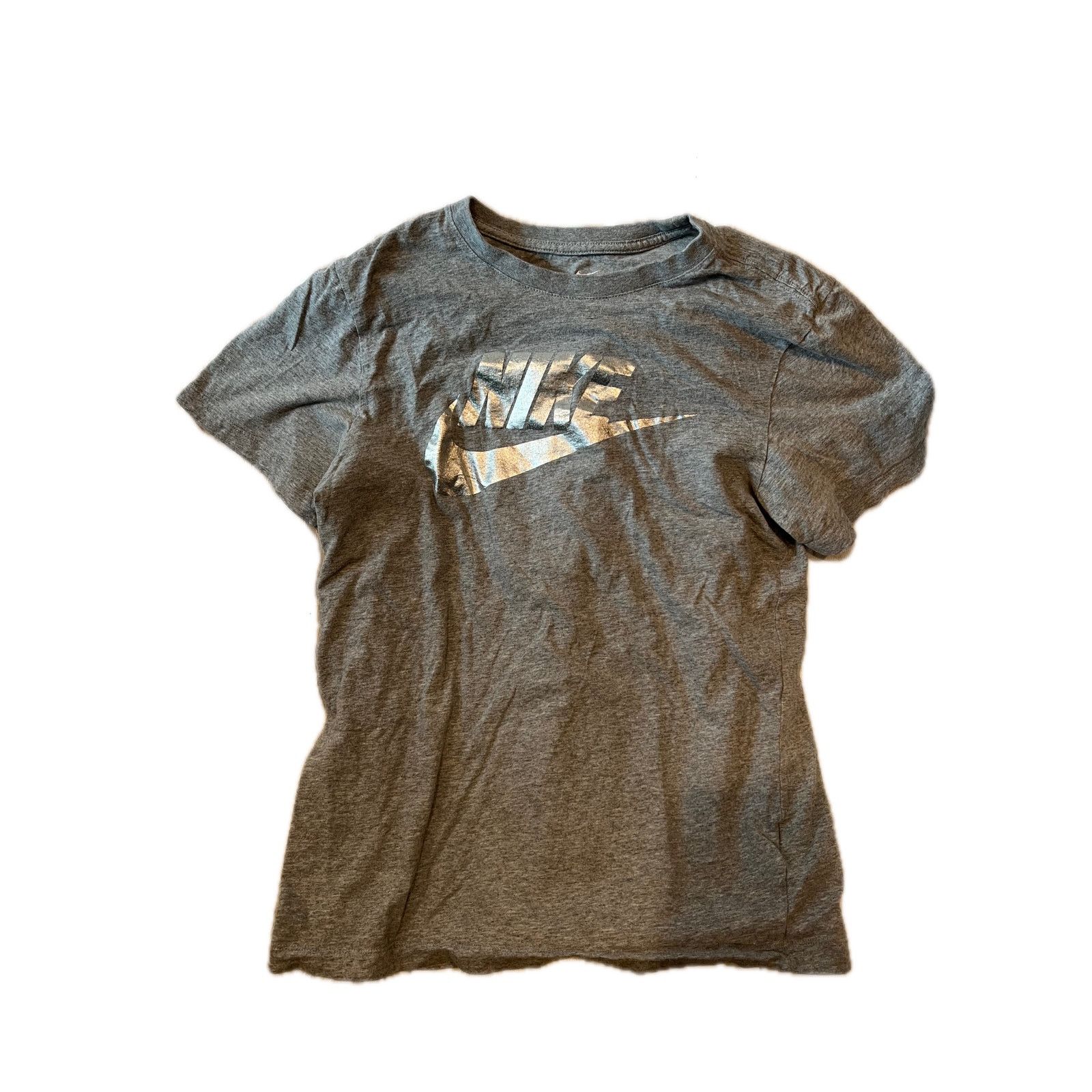 Nike The Nike Tee Gray Silver Swoosh T-Shirt Mens S Size US S / EU 44-46 / 1 - 1 Thumbnail