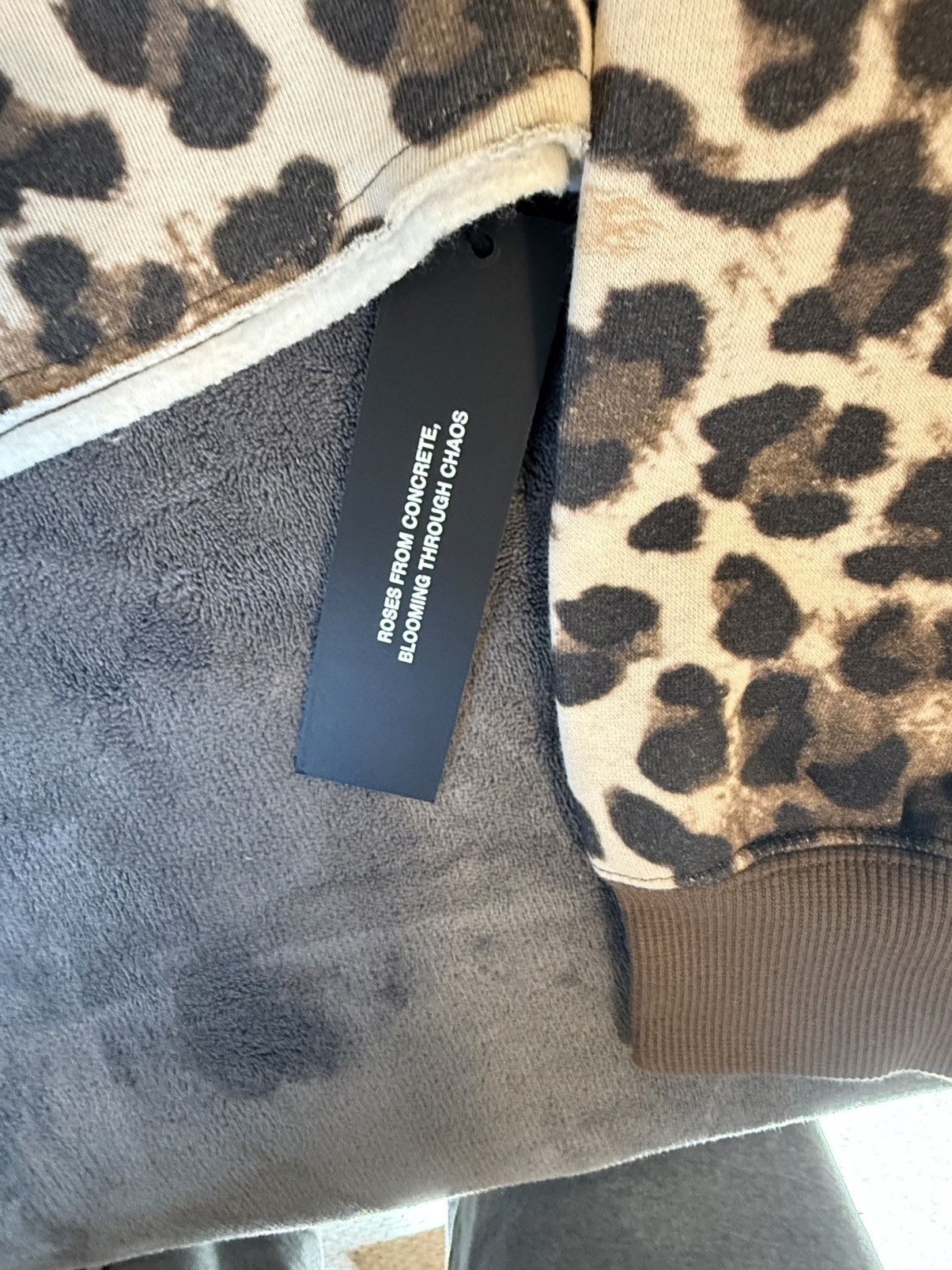 Civil Regime Civil Regime Leopard Print Crop Hoodie Size Large Size L / US 10 / IT 46 - 2 Thumbnail