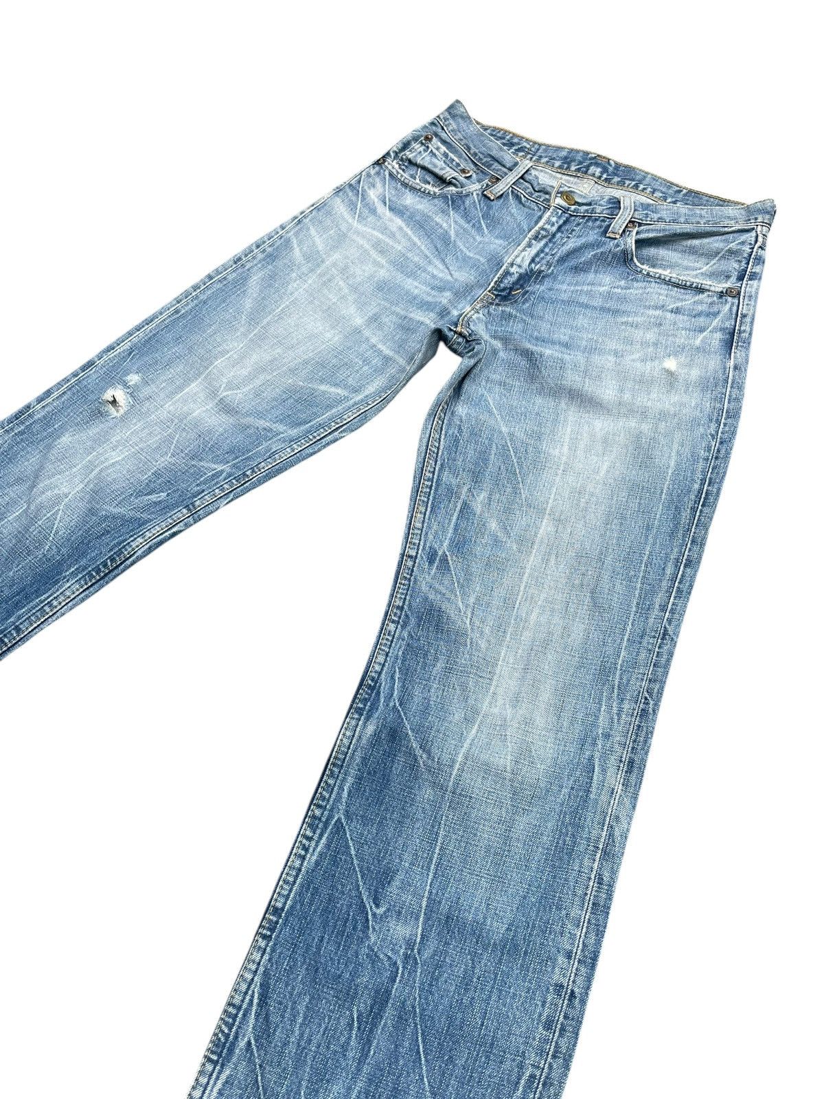 Levi's Vintage Levi’s 502 Distresed Size US 31 - 2 Thumbnail
