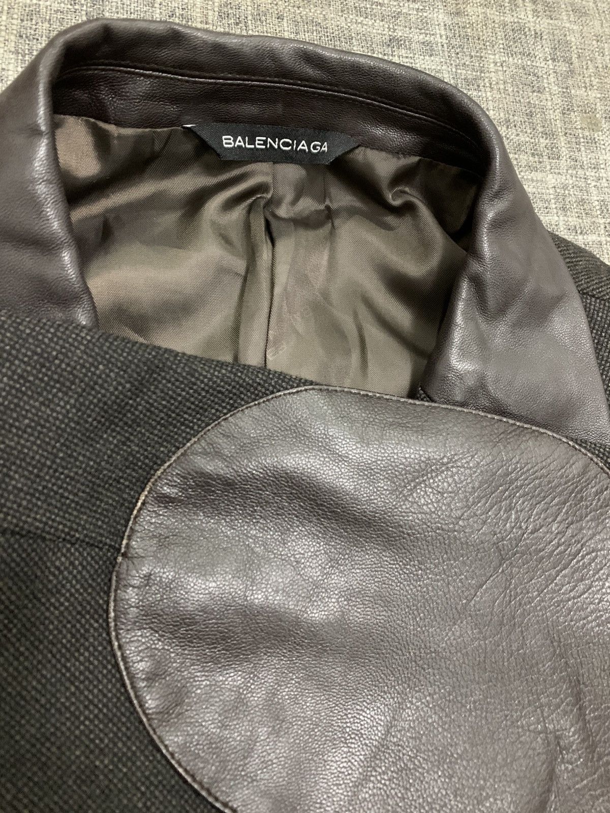 Balenciaga BALENCIAGA LEATHER ELBOW PATCH & HALF COLLAR WOOL BLAZER Size 50R - 3 Thumbnail