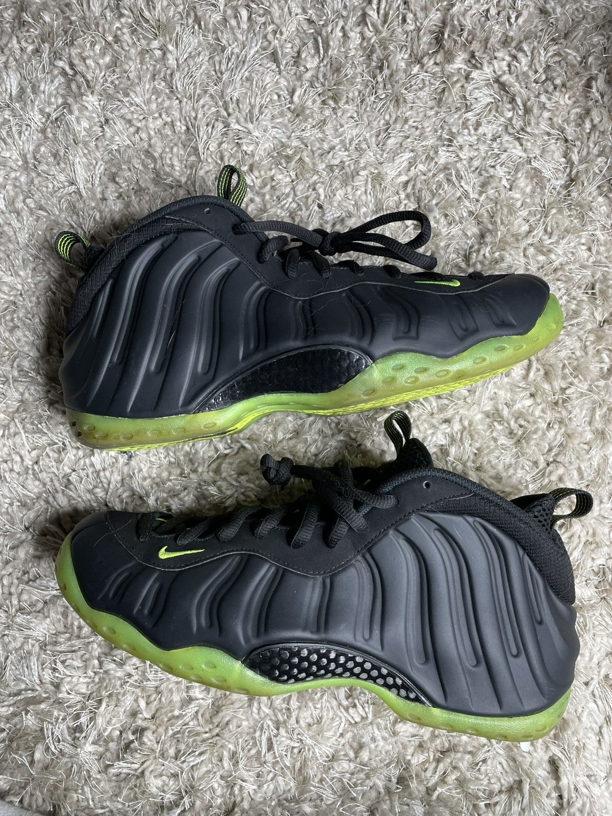 Nike Nike Air Foamposite One Black Volt Size US 11 / EU 44 - 2 Thumbnail