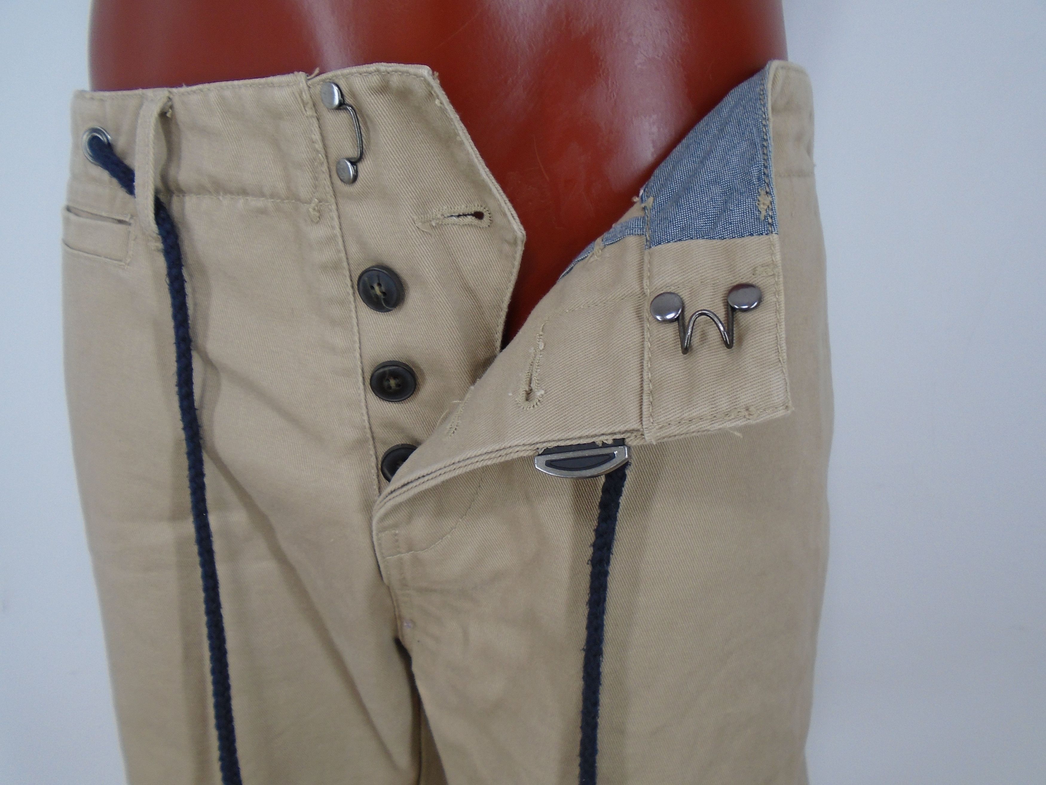 Antony Morato Men's Shorts Antony Morato. Color: Beige. Size: L. Size US 34 / EU 50 - 10 Thumbnail