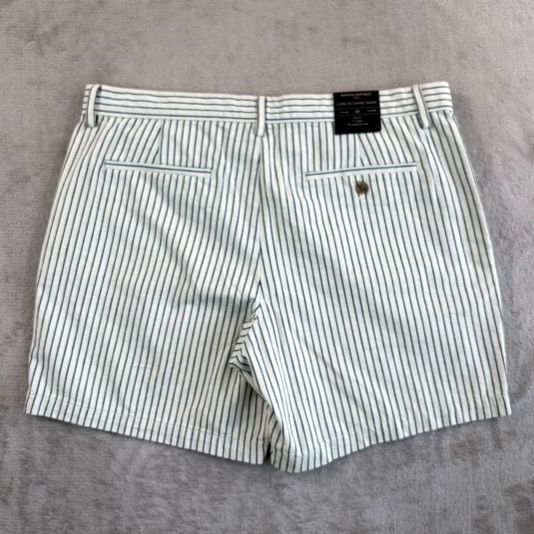 Banana Republic NWT Banana Republic 7" Lived-In Chino Shorts with Single Welt Back Pockets. Size US 36 / EU 52 - 4 Thumbnail