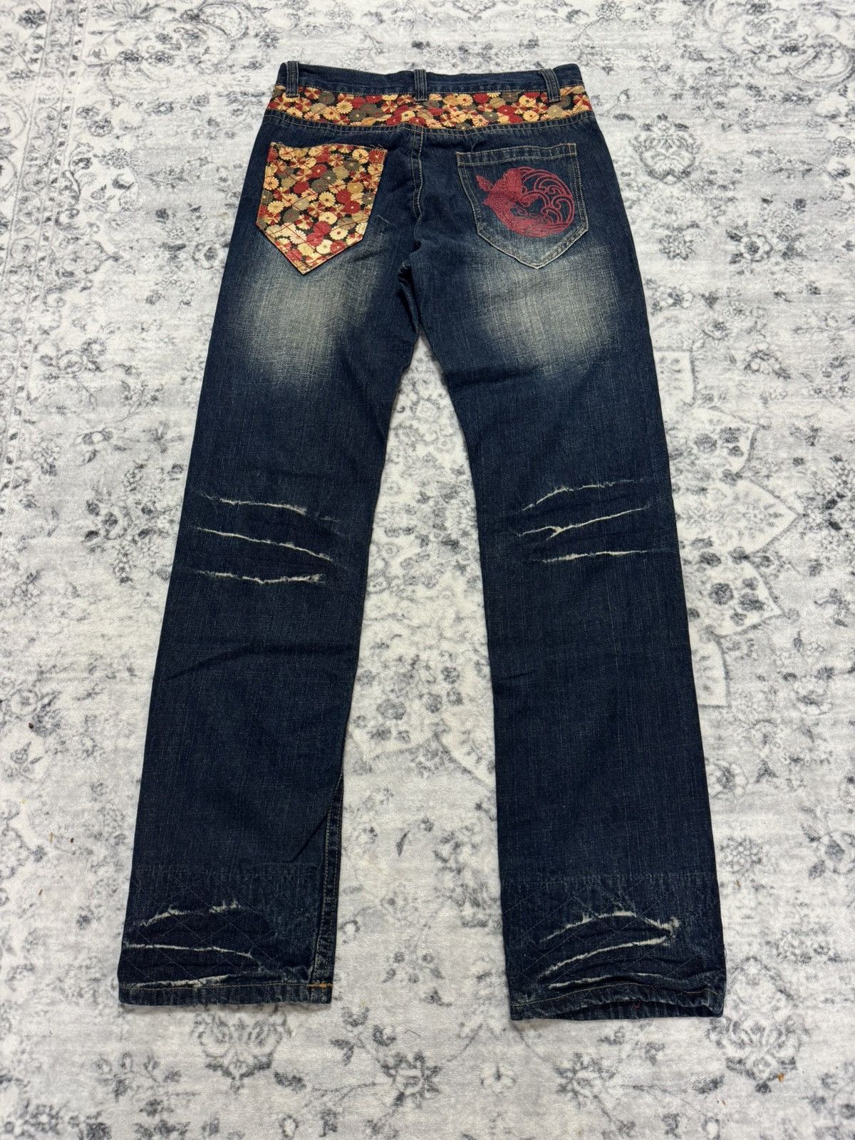 Japanese Brand JAPANESE BRAND KOI FISH KARAKURI STYLE DISTERSSED DENIM JEAN Size US 32 / EU 48 - 9 Thumbnail