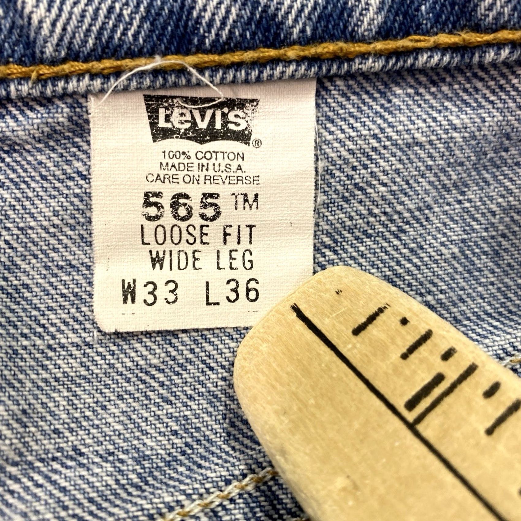 Levi's VINTAGE Levi's 505 Jeans Mens 32x33 CUT SHORT Blue Straight Denim USA MADE Jeans Mens 32 Regular 5-Pocket Design Medium Wash Bagged? Size US 32 / EU 48 - 4 Thumbnail
