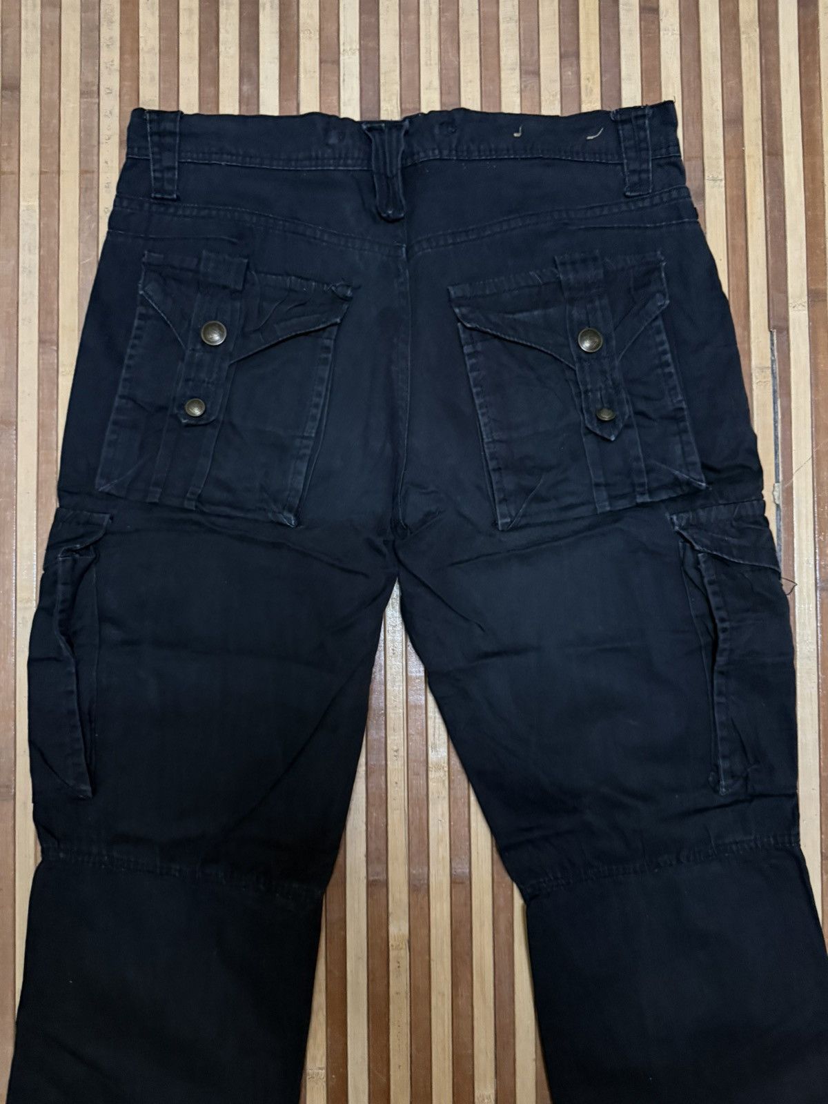 Japanese Brand Japanese Brand Cargo Pants Streetwear Multipocket W34X32 Size US 34 / EU 50 - 6 Thumbnail