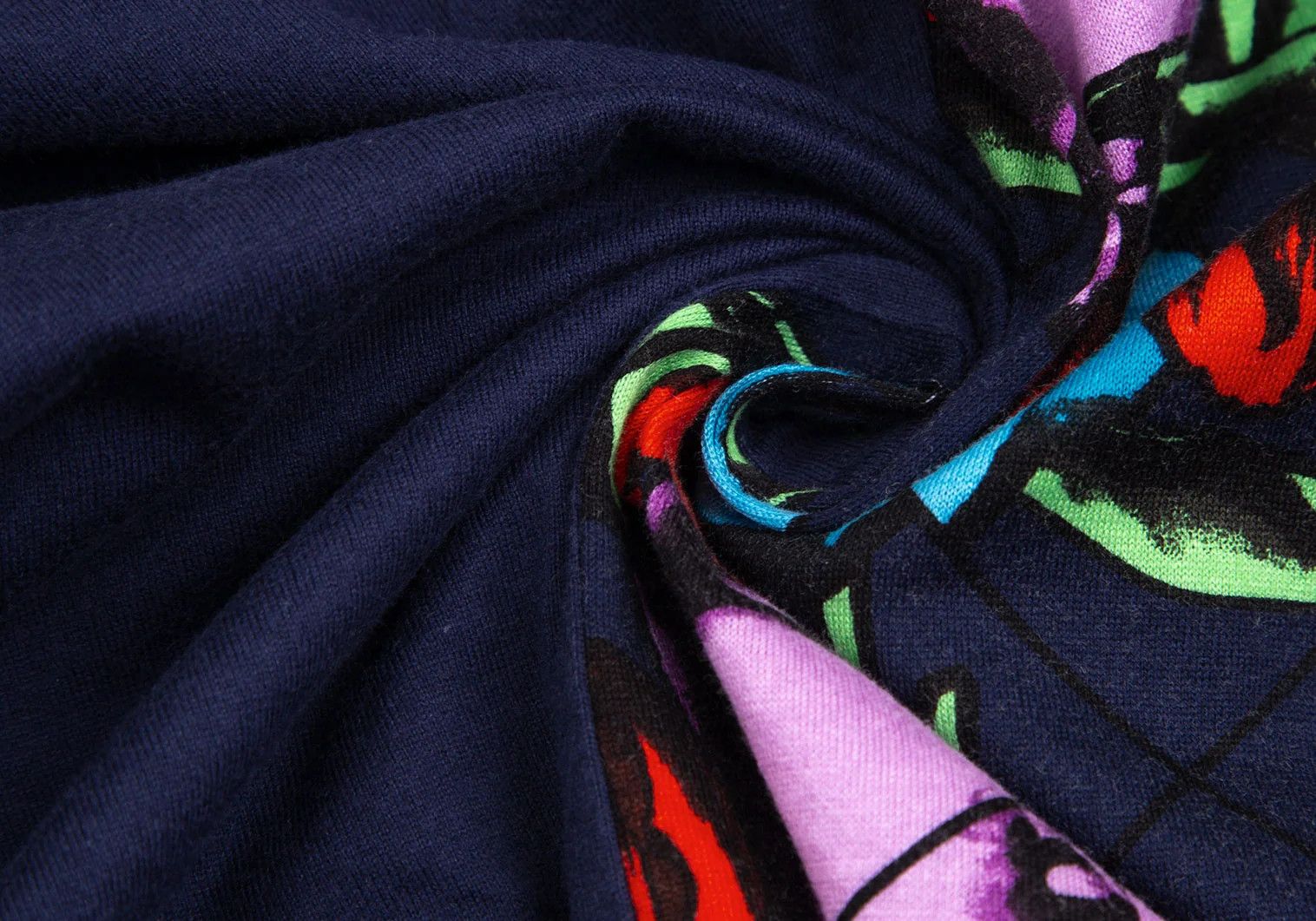 Issey Miyake Front Rose Print T-Shirt in Navy Blue Size US XL / EU 56 / 4 - 9 Thumbnail