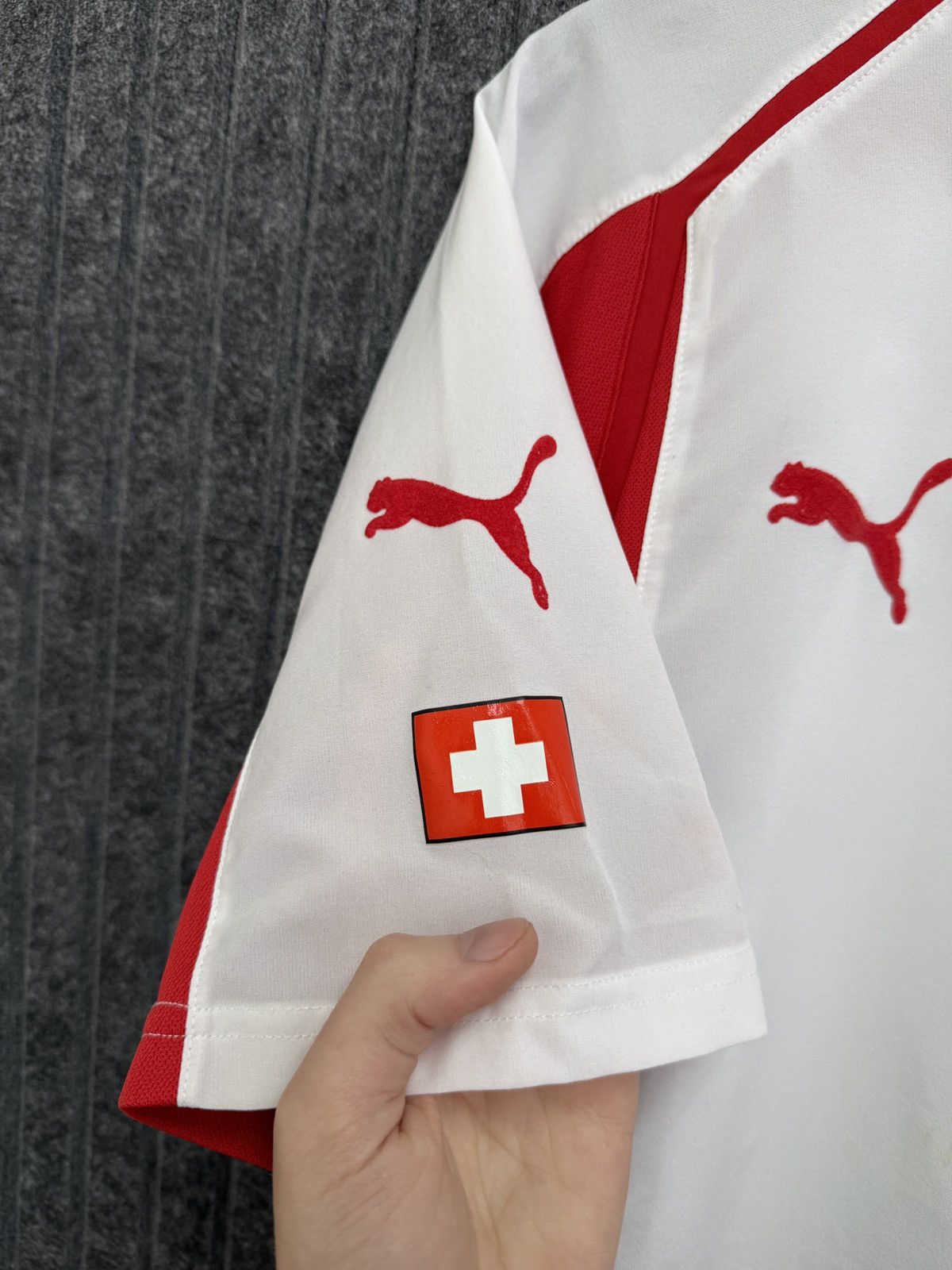 Puma Vintage Puma Switzerland National Team Jersey Magnin #3 Size US L / EU 52-54 / 3 - 11 Thumbnail
