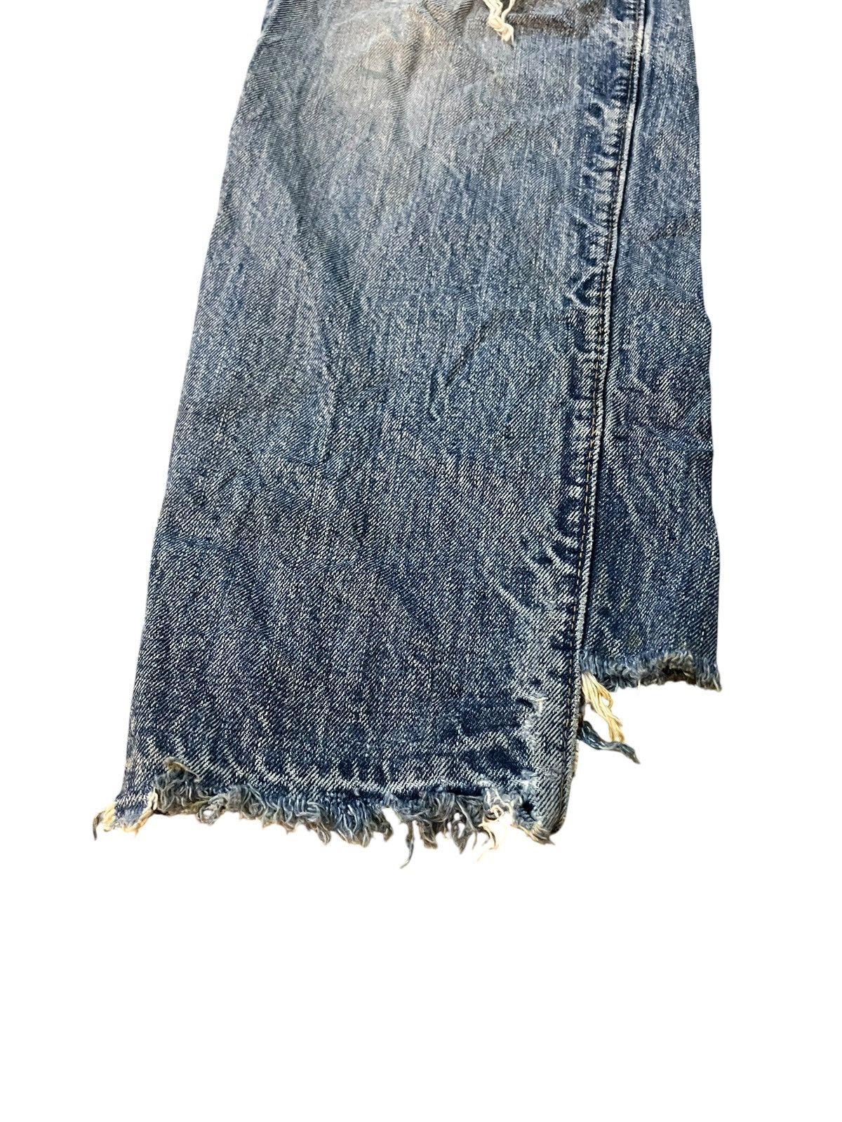 Levi's 70’s Distressed Thrashed Levis 501 Selvedge Rindem button#6 Size US 29 - 5 Thumbnail