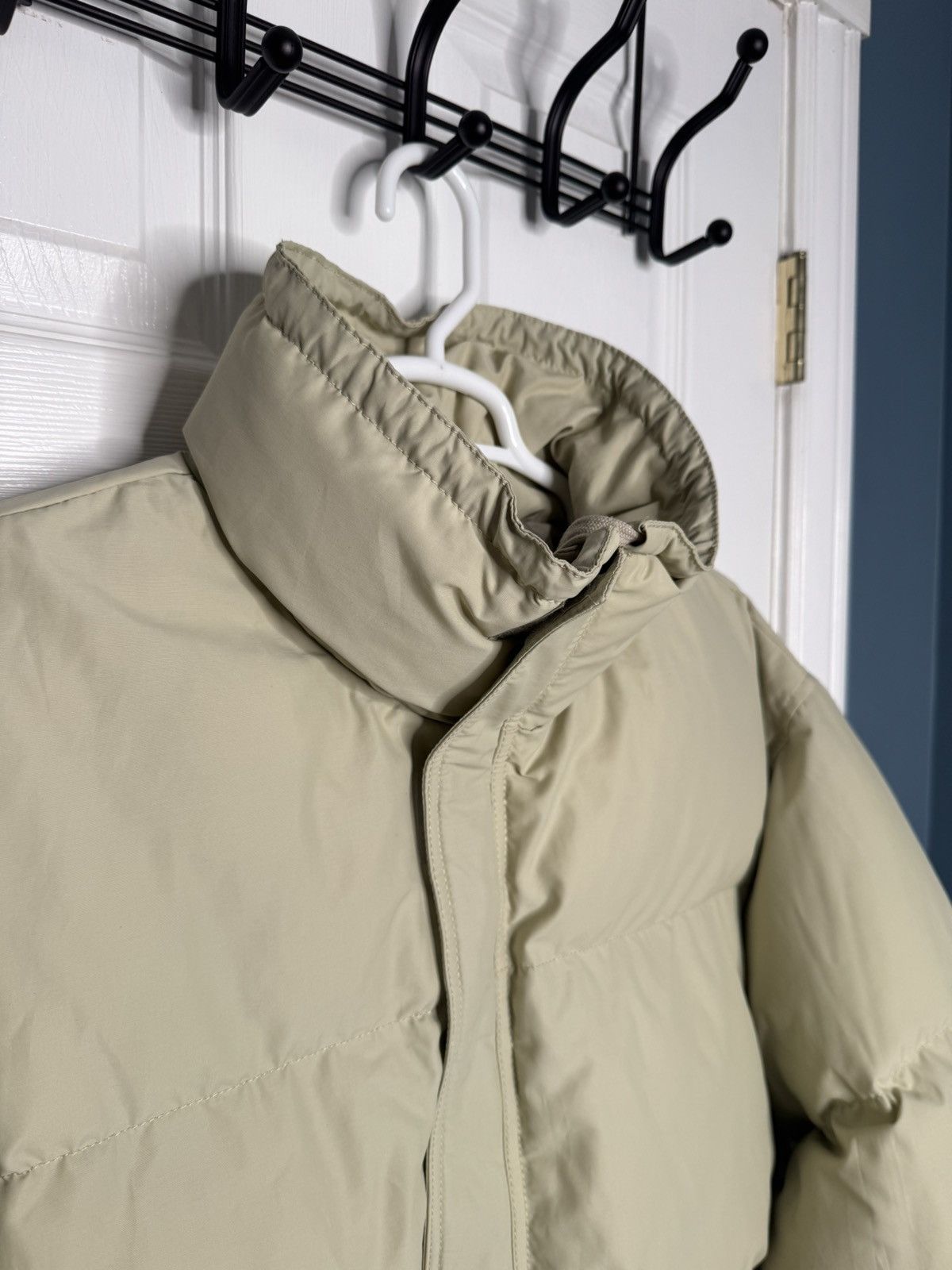Fear of God Fear of God ESSENTIALS Puffer Size US XL / EU 56 / 4 - 7 Thumbnail
