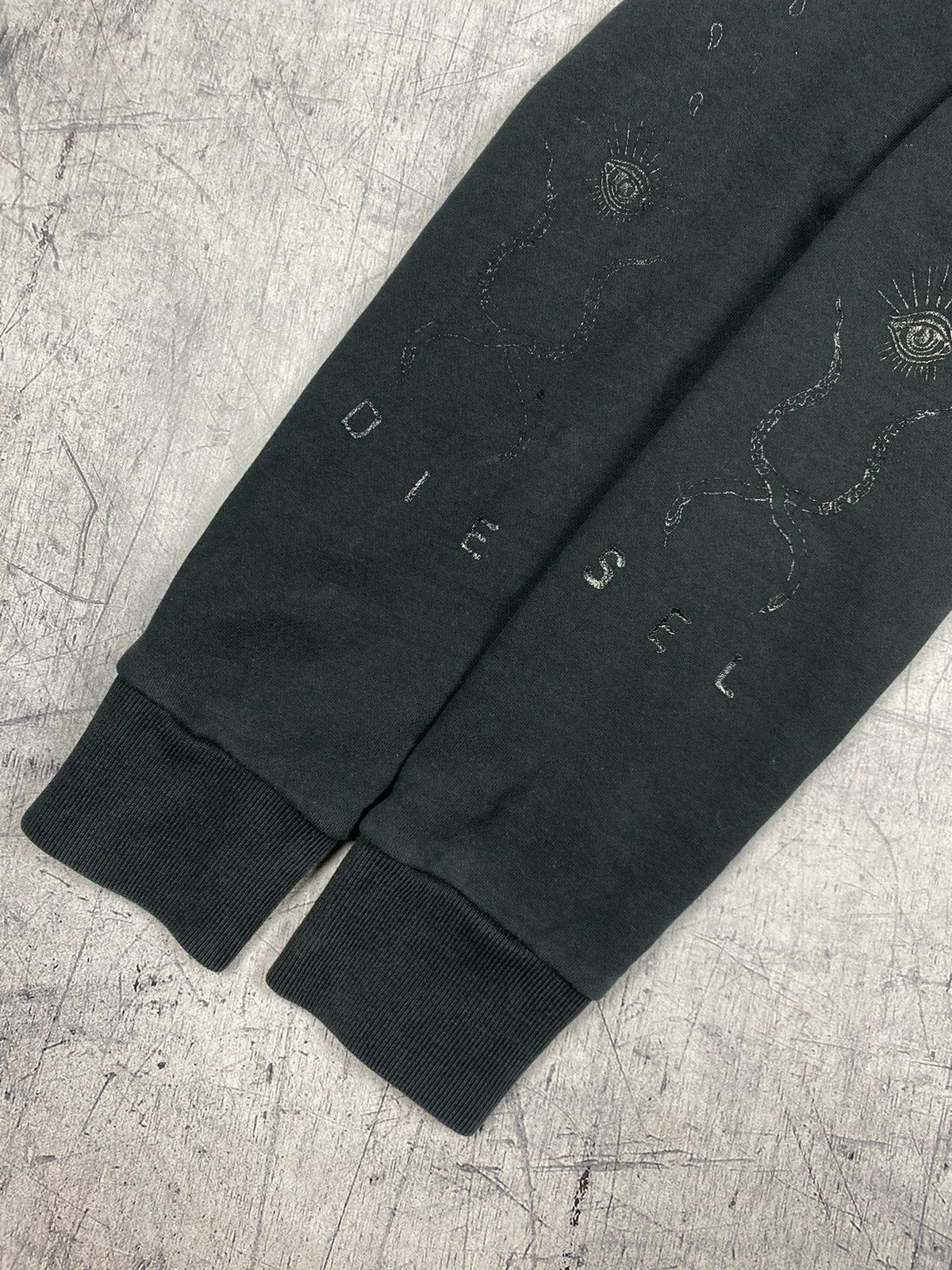 Diesel × Vintage Vintage Diesel Designer Sweatshirt Size M Size US M / EU 48-50 / 2 - 9 Thumbnail