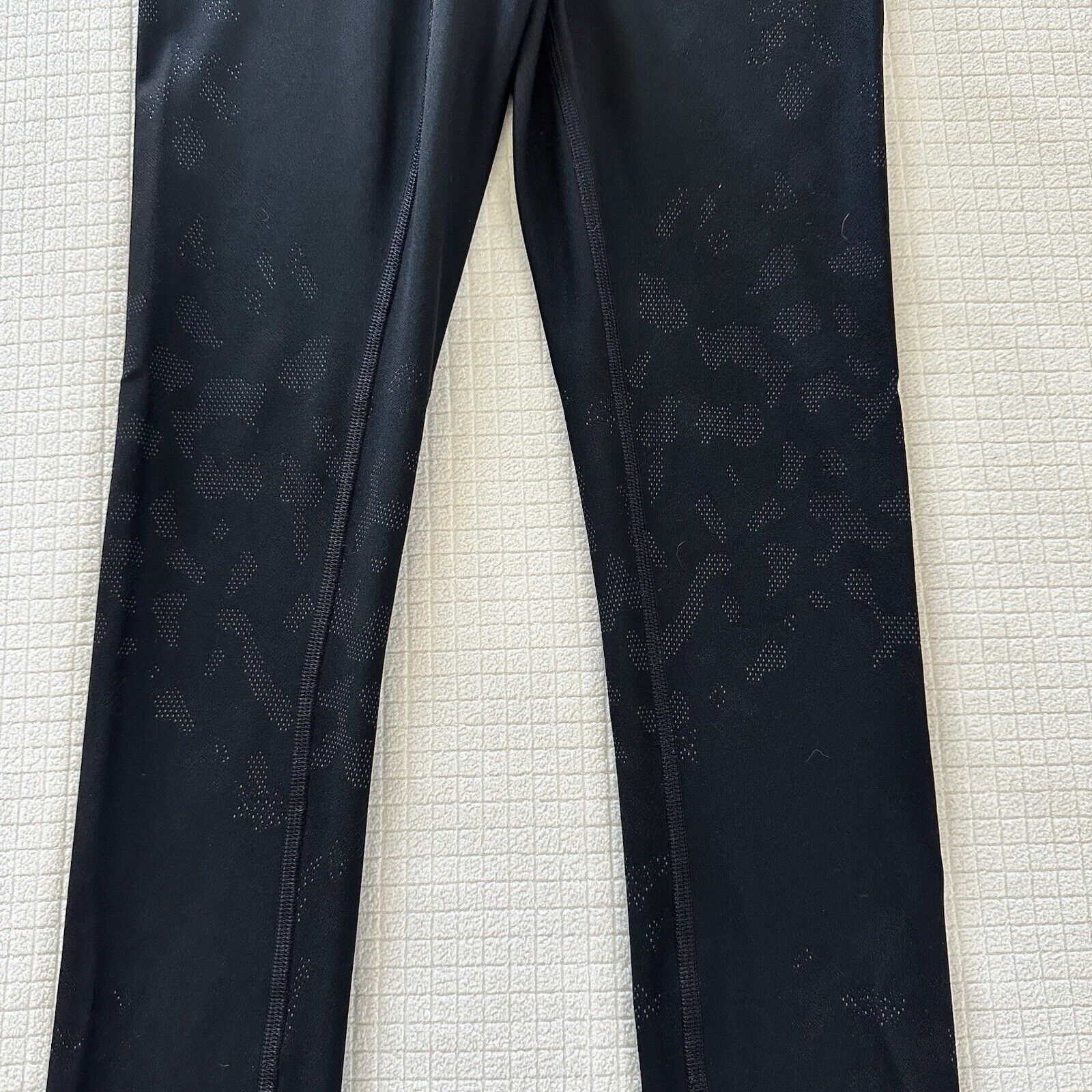 Lululemon Lululemon Camo Mapped Out Sense Knit Hi Rise Black Sz 6 Size 28" / US 6 / IT 42 - 3 Thumbnail