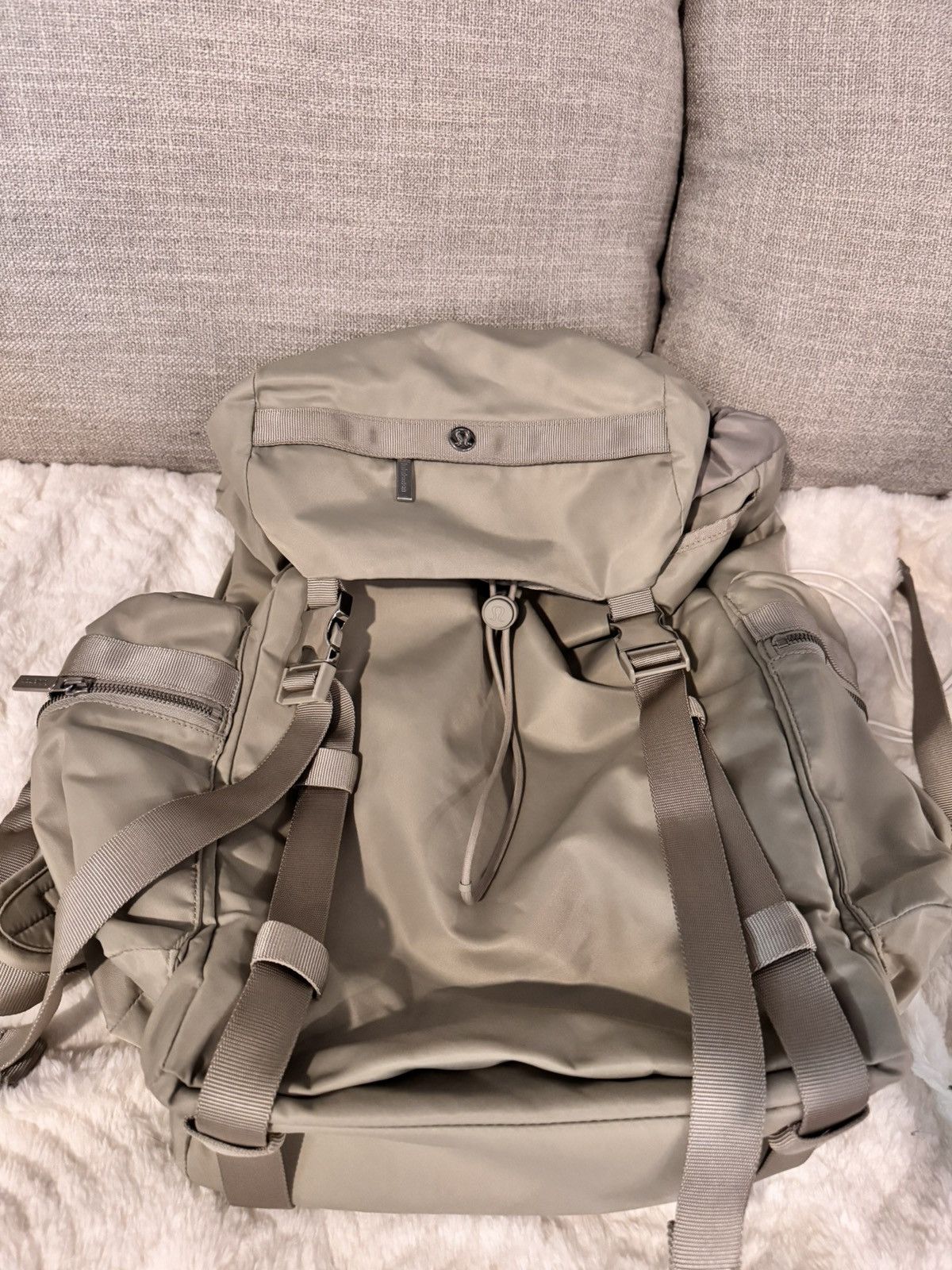 Lululemon Lululemon Wunderlust Backpack 25L | Grailed