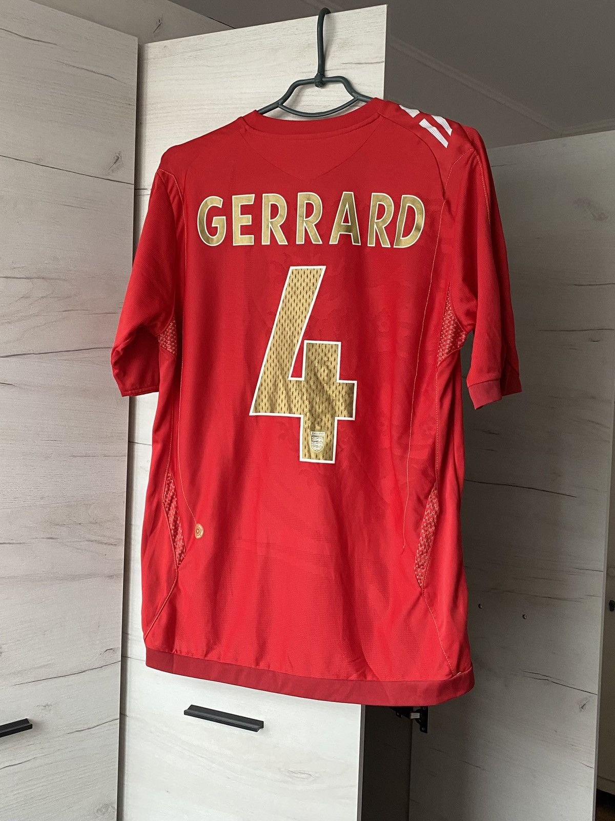 Umbro England National Team Gerrard 4 Red Away Jersey Three Lions Size US M / EU 48-50 / 2 - 1 Thumbnail