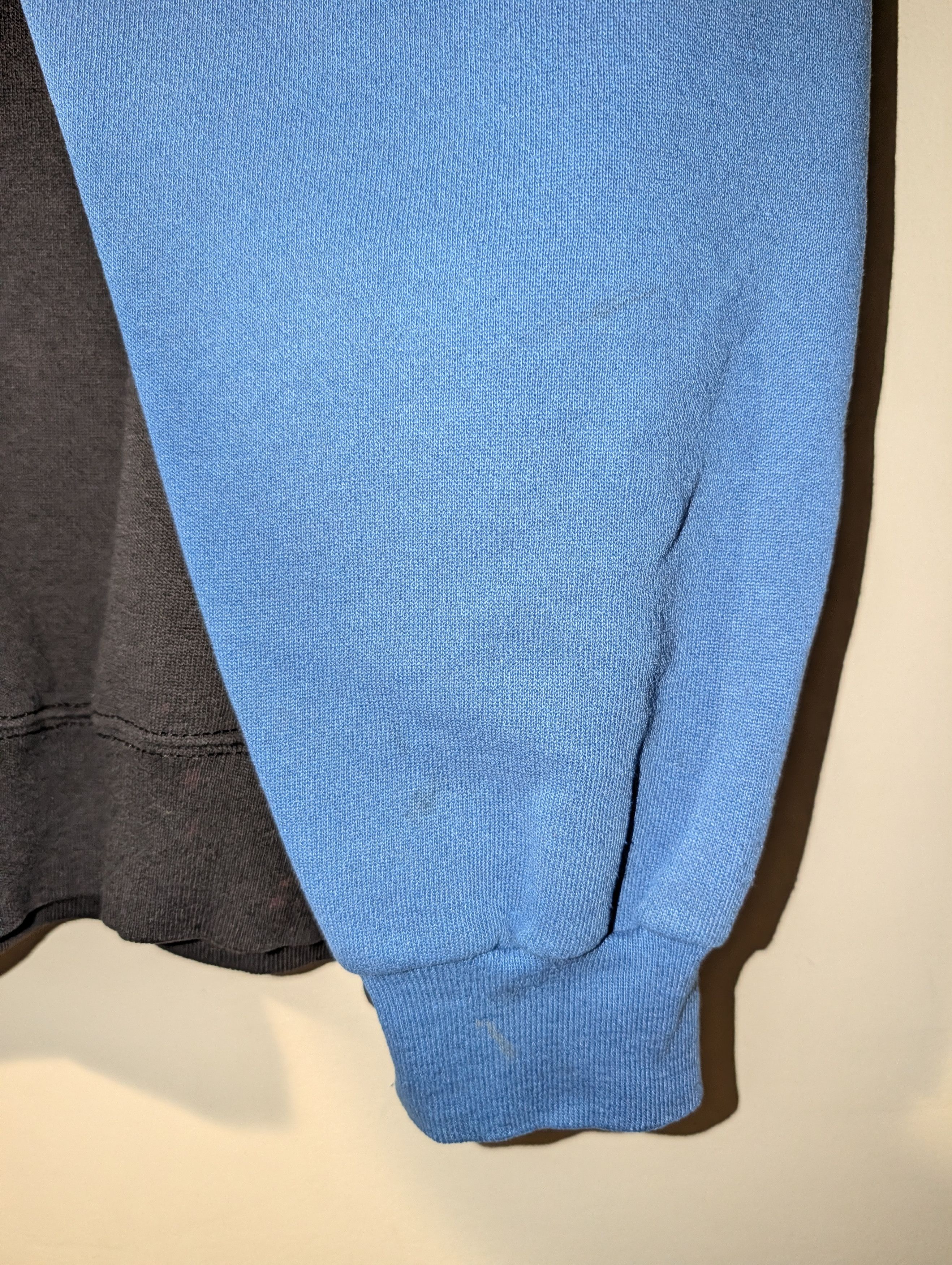 Arts & Science VTG 90s Tultex Deer Sweatshirt Men’s M Boxy Fit Blue Sleeves Size US M / EU 48-50 / 2 - 11 Thumbnail