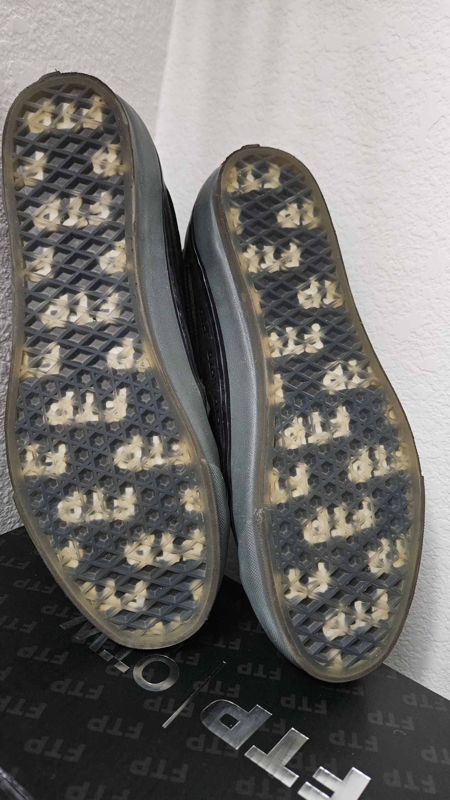 Fuck The Population FTP x VANS Skool 11.5 Size US 11.5 / EU 44-45 - 2 Thumbnail