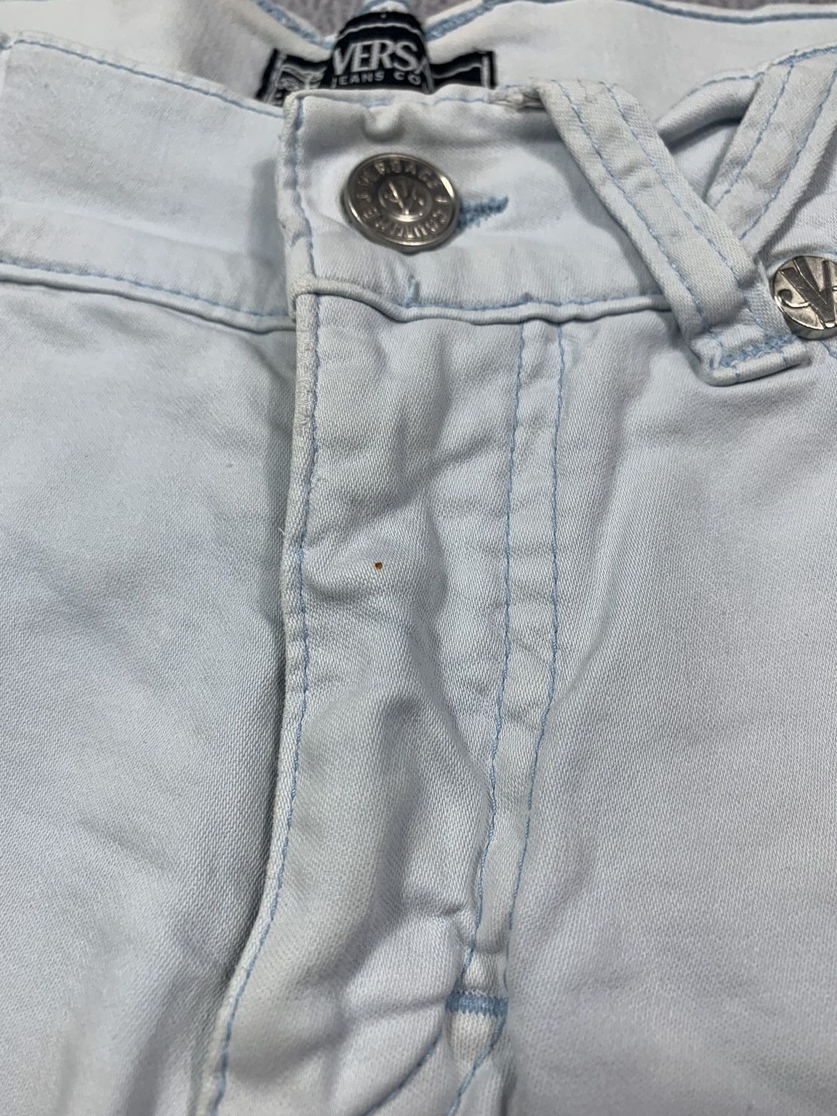 Versace × Versace Jeans Couture × Vintage Vintage Y2K Versace Jeans Couture cropped faded denim shorts Size 26" / US 2 / IT 38 - 8 Thumbnail