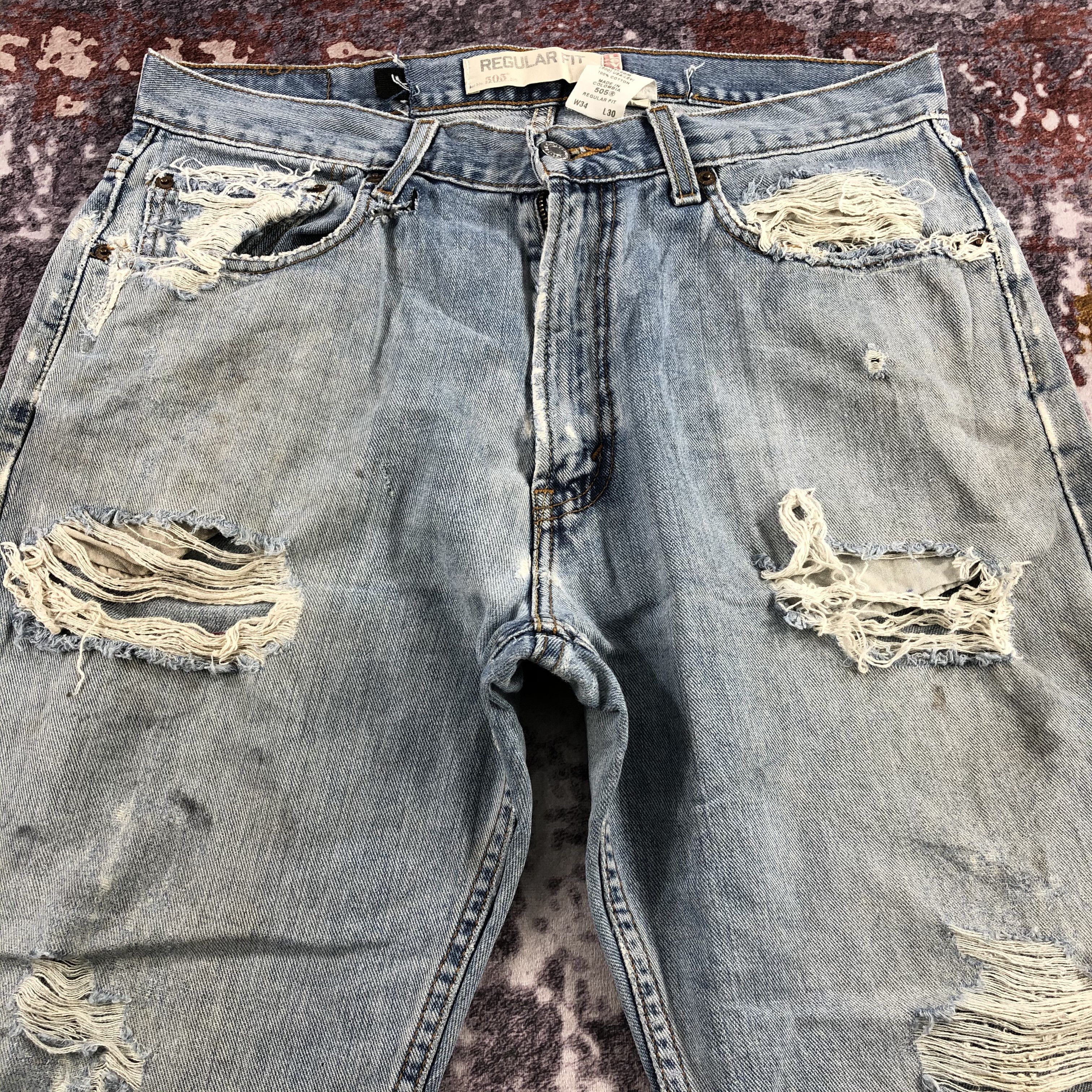 Levi's × Vintage Vintage Light Wash Levis 505 Jeans-JM2493 Size US 35 - 3 Thumbnail