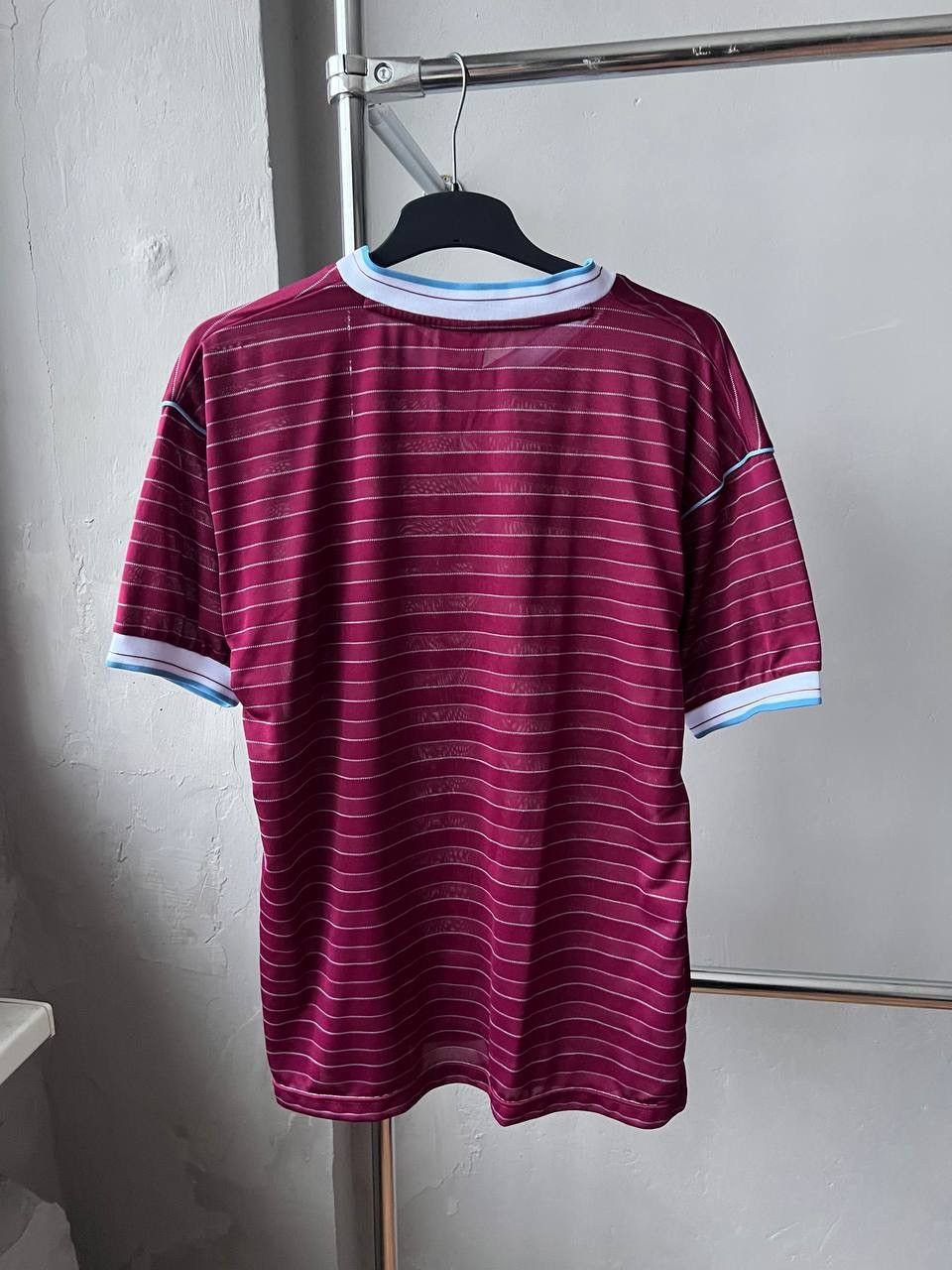 Vintage 1986 WEST HAM UNITED RETRO REMAKE SOCCER JERSEY SHIRT XL Size US XL / EU 56 / 4 - 11 Thumbnail