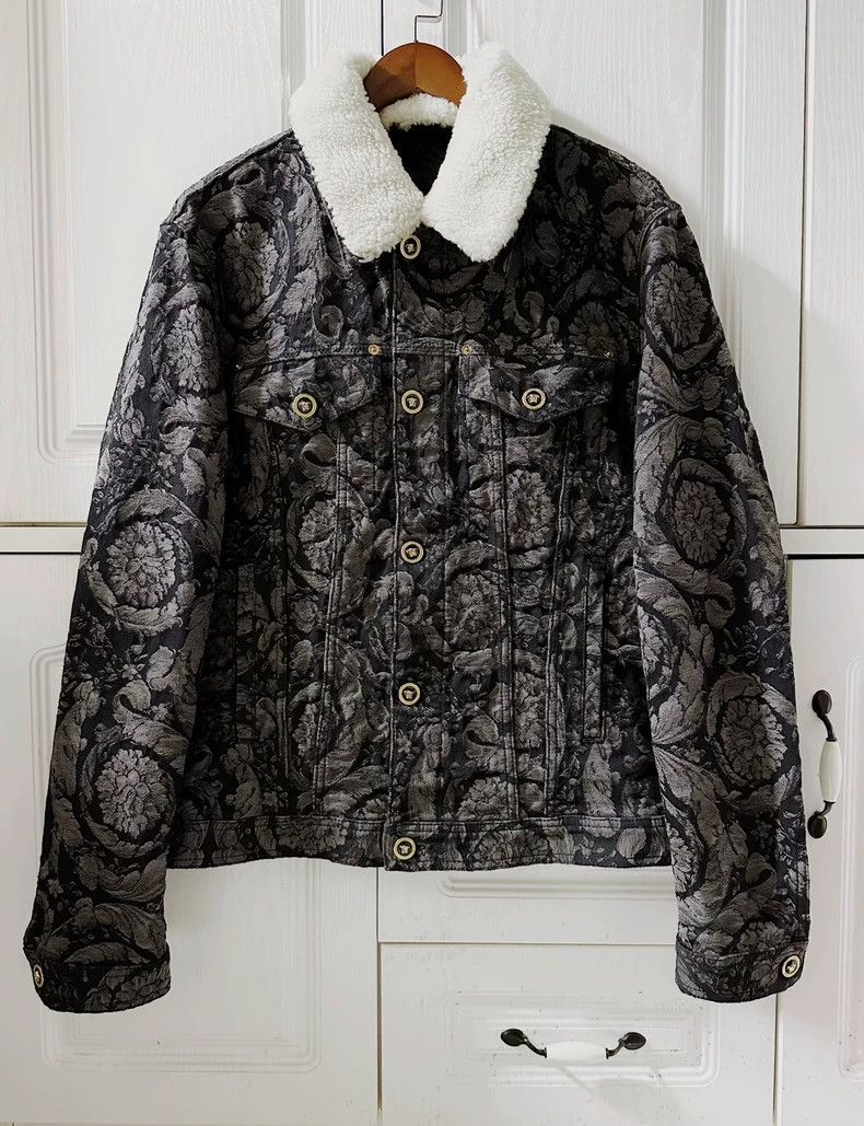 Versace Versace Jacquard deep embroidery heavy hardware jacket jac Size US XL / EU 56 / 4 - 1 Thumbnail