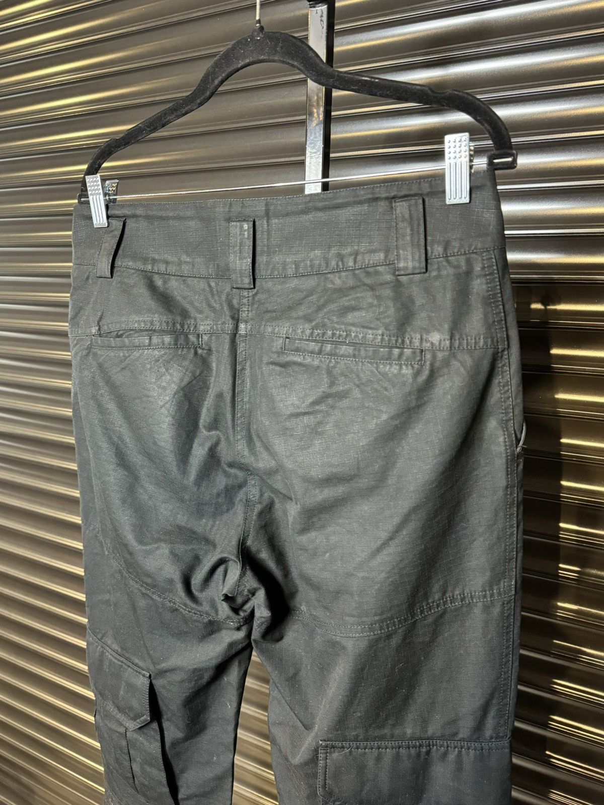 Givenchy Givenchy Black Cargo Pants - Size 40 Size US 33 - 8 Thumbnail