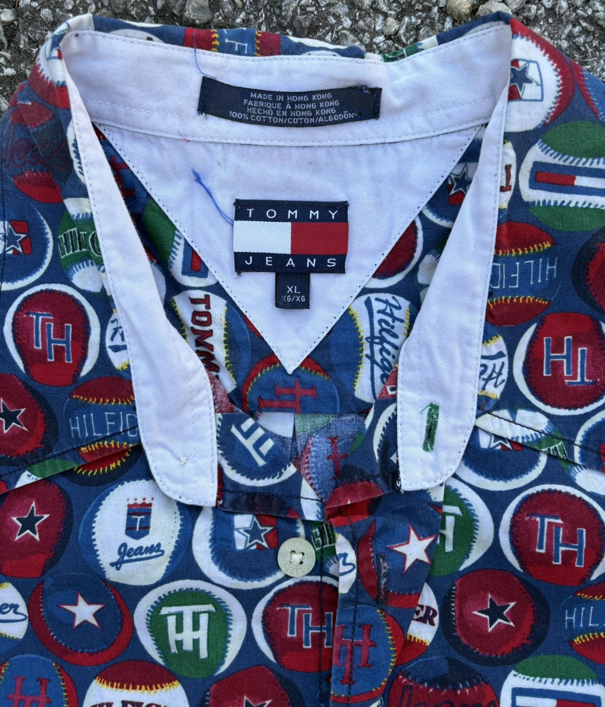 Other Vintage 90s Tommy Hilfiger Jeans AOP Baseball Button Up Size US XL / EU 56 / 4 - 2 Thumbnail
