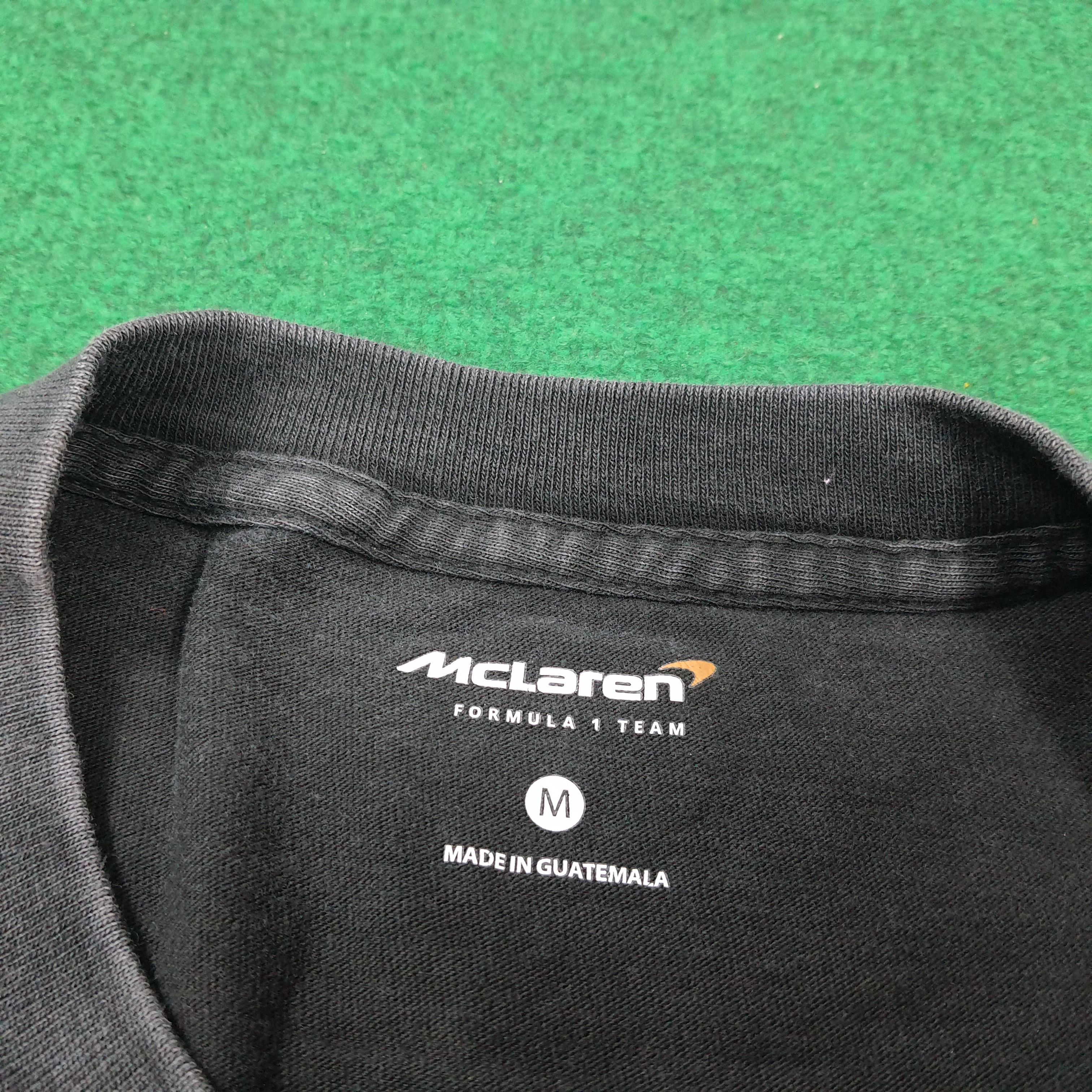 Malcolm McLaren Vintage McLaren Formula 1 Team Motorsports Tshirt C299N70 Size US M / EU 48-50 / 2 - 7 Thumbnail