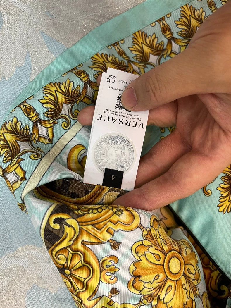 Versace Versace Mulberry silk shirt Size US XL / EU 56 / 4 - 3 Thumbnail