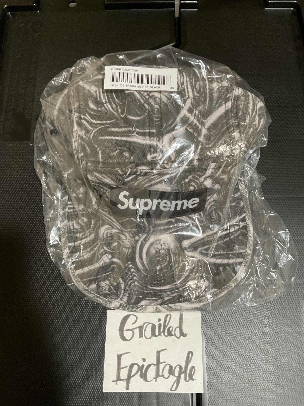 2022最新式 黒 Supreme H.R. Giger Camp Cap Black 新品 - 帽子