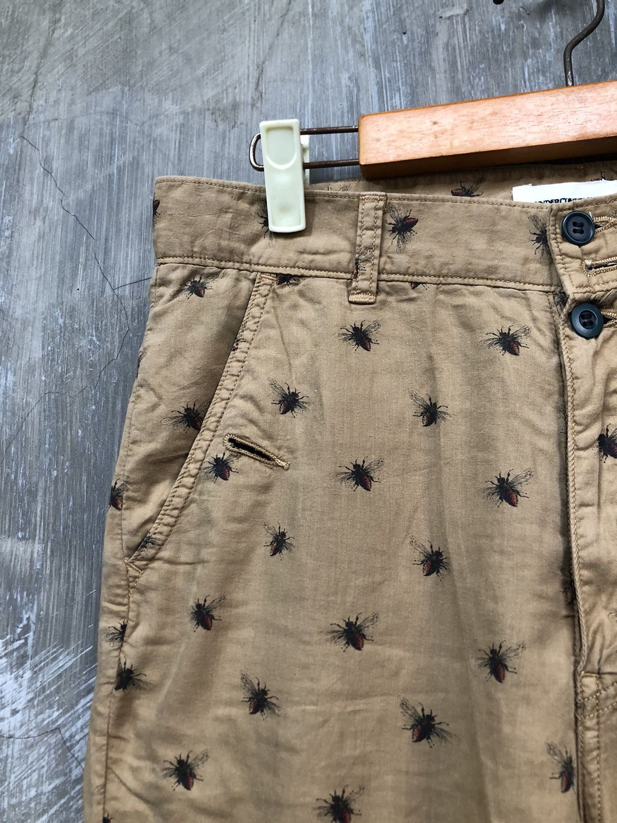 Undercover Undercoverism Bug’s Printed Ankle Pants Size US 30 / EU 46 - 7 Thumbnail