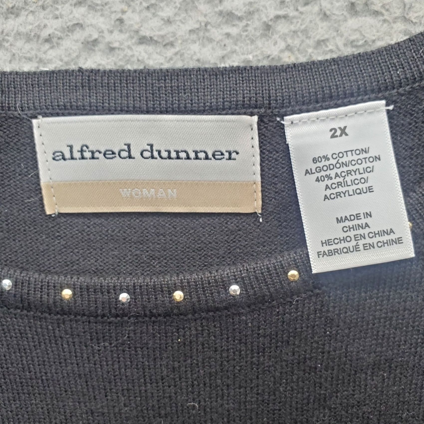 Vintage Alfred Dunner Knit Top Womens 2X Black Embellished Pocket Short Sleeve Crew Neck Shirt Womens Size 2X Black Beaded Pockets Casual Loose Womens Size XXL / US 16-18 / IT 52-54 - 6 Thumbnail