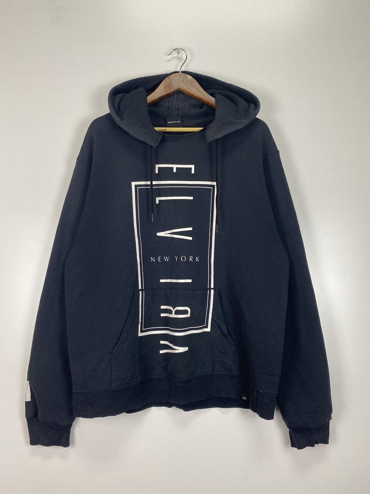 Champion × elvira.in.net Elvira Champion hoodies Size US L / EU 52-54 / 3 - 2 Thumbnail