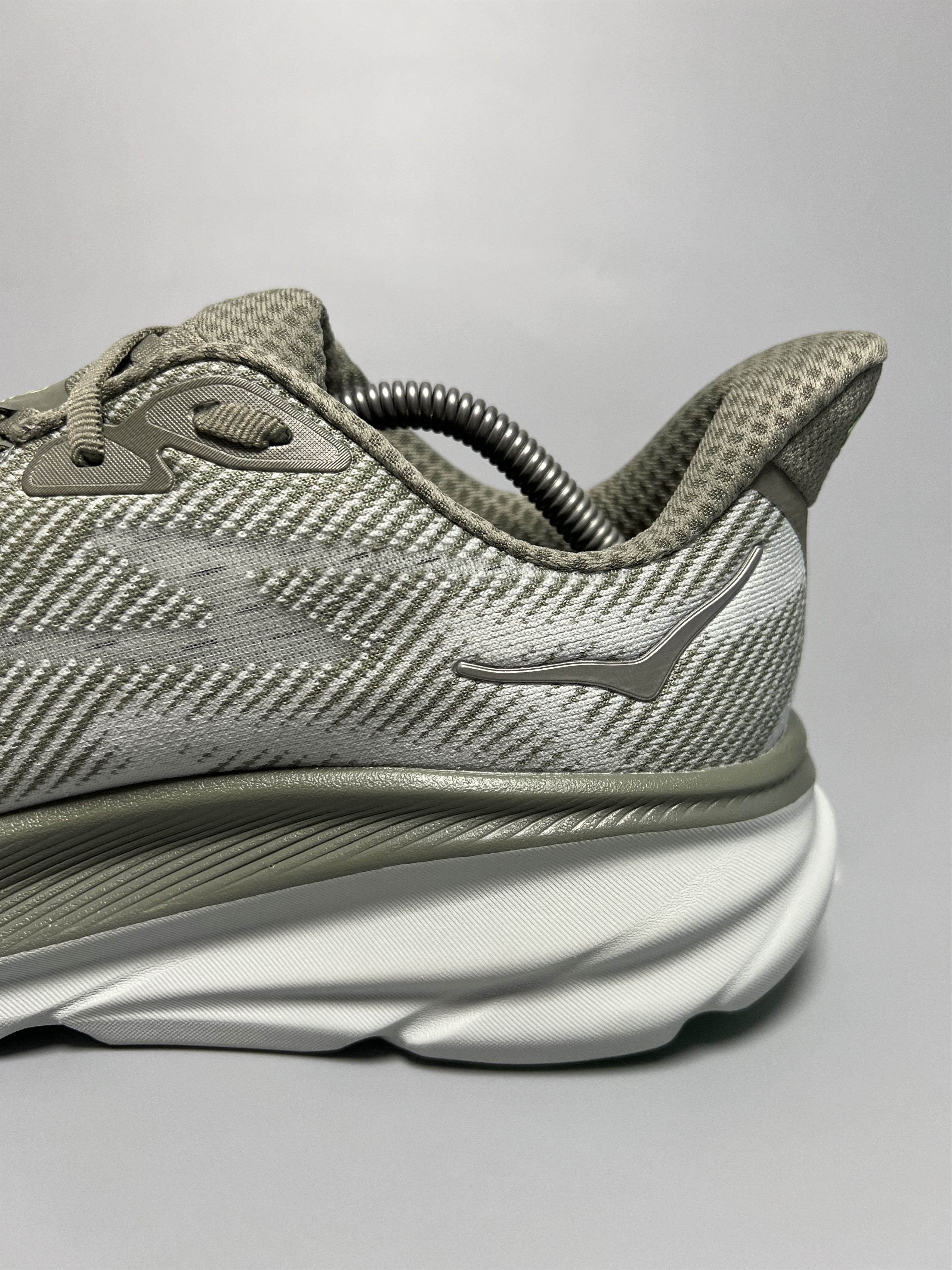 Hoka 9D Hoka One One Clifton 9 Running Shoes Walking Gym Size US 9 / EU 42 - 11 Thumbnail