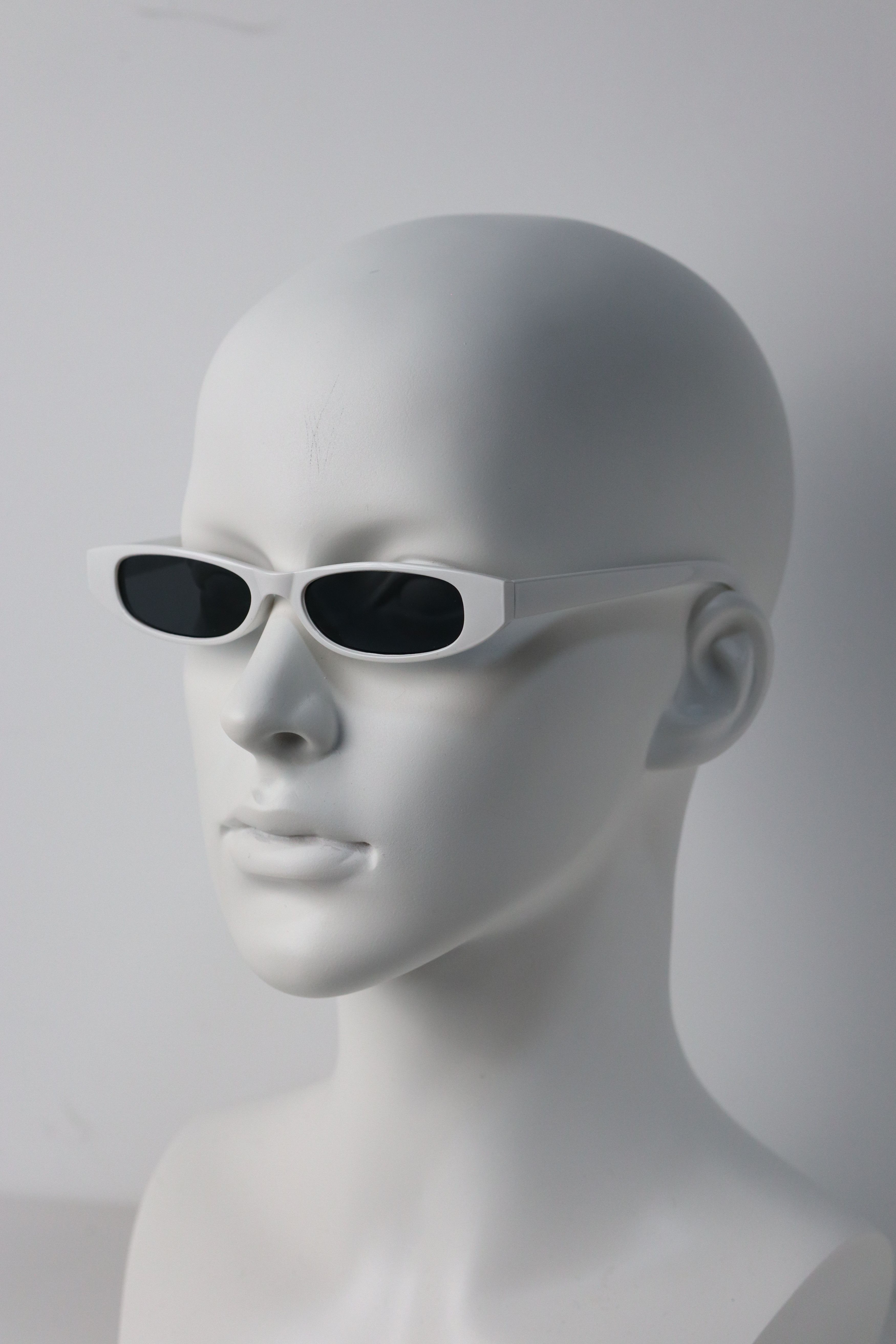 Japanese Brand Y2k Avant Garde Futuristic Rectangle White Sunglasses OS Size ONE SIZE - 5 Thumbnail