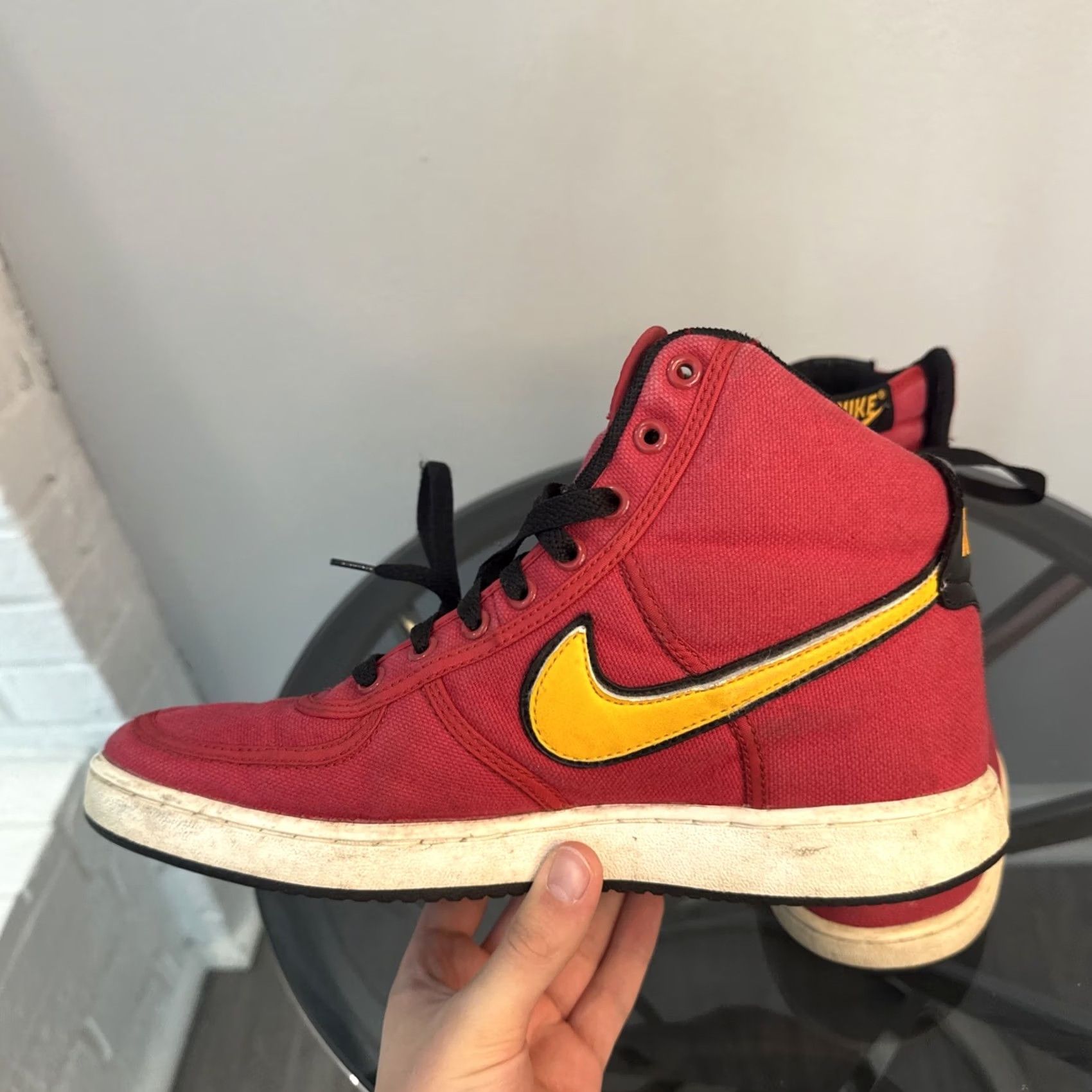Nike VINTAGE Nike Vandal Hi Canvas Varsity Red & Yellow Athletic Sneaker 308852-671 Rare 2004 Men’s 9 Size US 9 / EU 42 - 6 Thumbnail