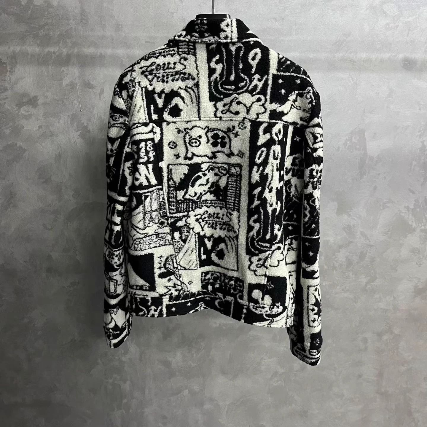 Louis Vuitton Louis Vuitton Black White All Over Comic Print Jacket L Size US L / EU 52-54 / 3 - 2 Thumbnail