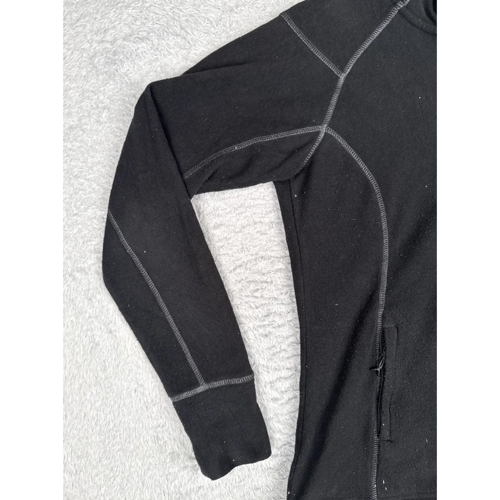 Mountain Hardwear Mountain Hardwear Jacket Womens Small Black Fleece Full Zip Pockets Outdoor Poly Size S / US 4 / IT 40 - 6 Thumbnail