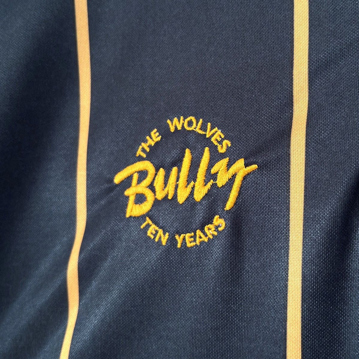 Mizuno × Vintage 1996 1997 Wolverhampton Wanderers Special Kit Bully Jersey Size US L / EU 52-54 / 3 - 3 Thumbnail