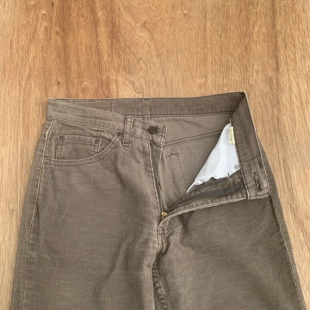 Levi's 💥1990’s VINTAGE LEVI’S 517 JEANS FLARE LEVIS CORDUROY PANTS Size US 28 / EU 44 - 9 Thumbnail