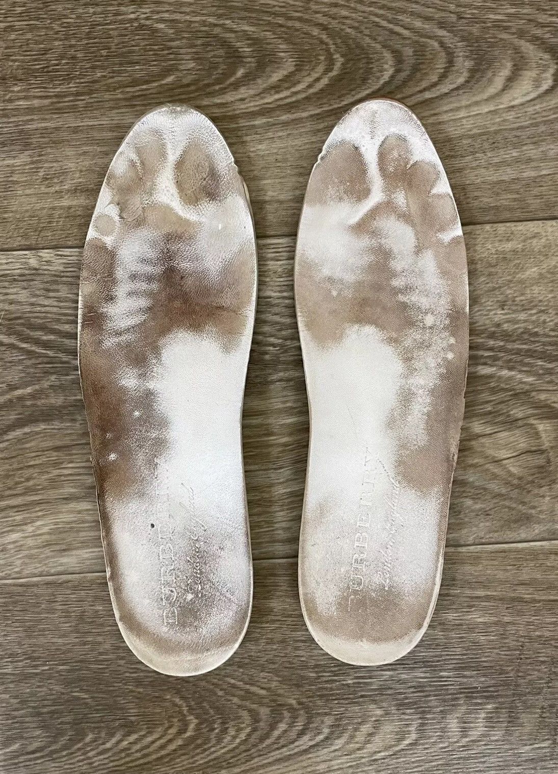 Burberry Burberry sneakers size 10 Size US 10 / EU 43 - 12 Thumbnail