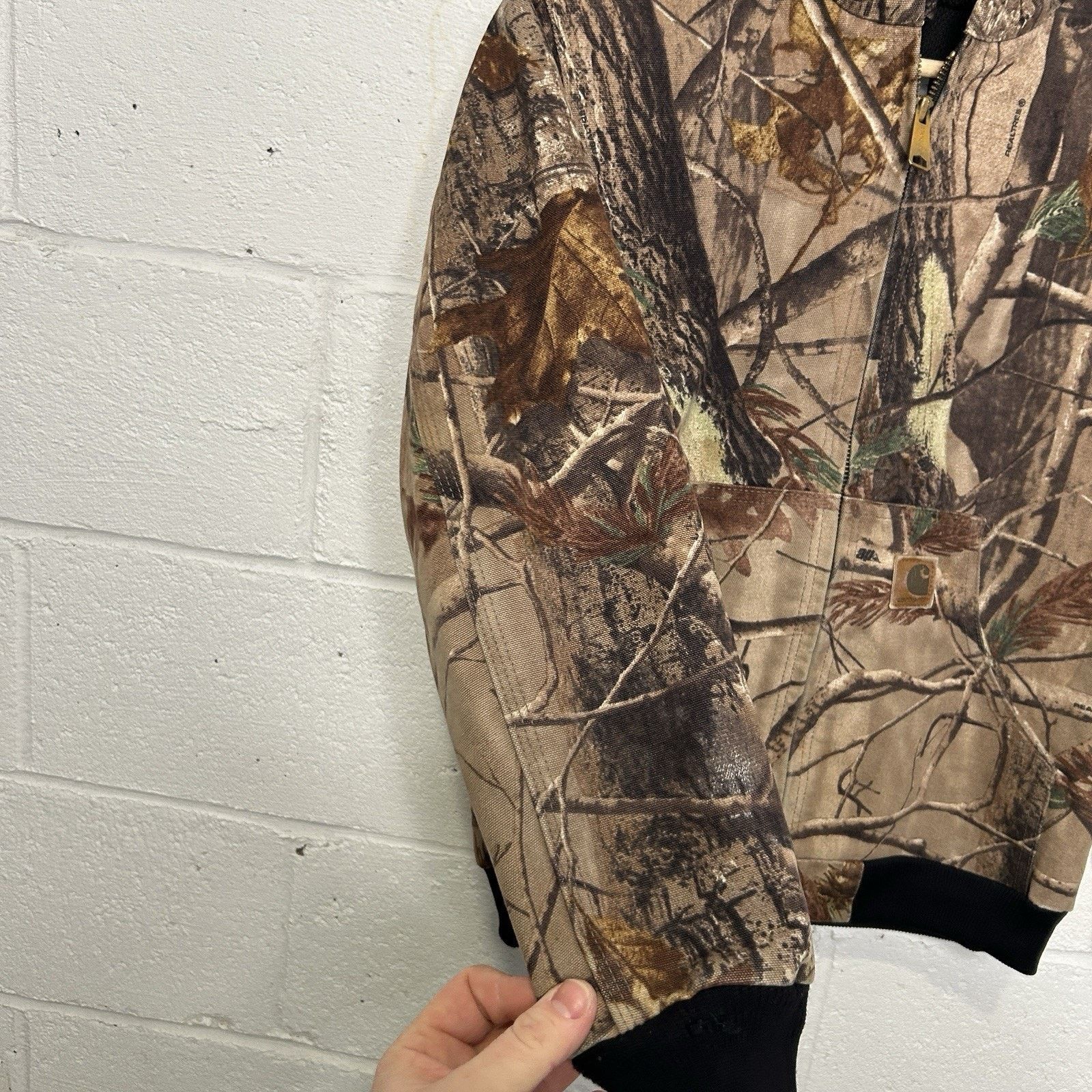 Carhartt Vintage Carhartt Realtree Thermal-Lined Active Jacket “Camo” Size XS / US 0-2 / IT 36-38 - 6 Thumbnail
