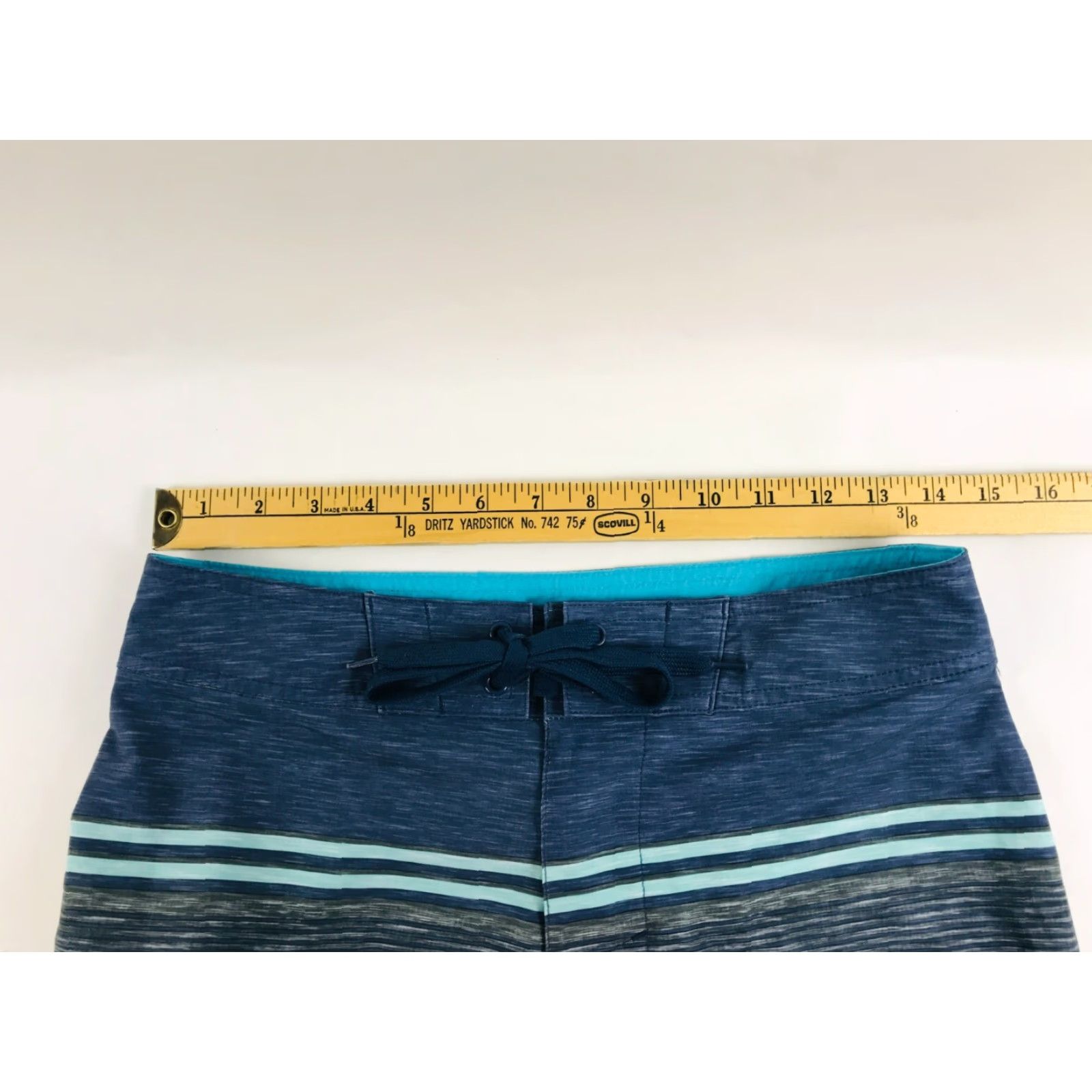 Vintage VINTAGE Sonoma Board Shorts Mens 28 Blue White Gray Striped Drawstring Swim Trunks Size US 28 / EU 44 - 3 Thumbnail