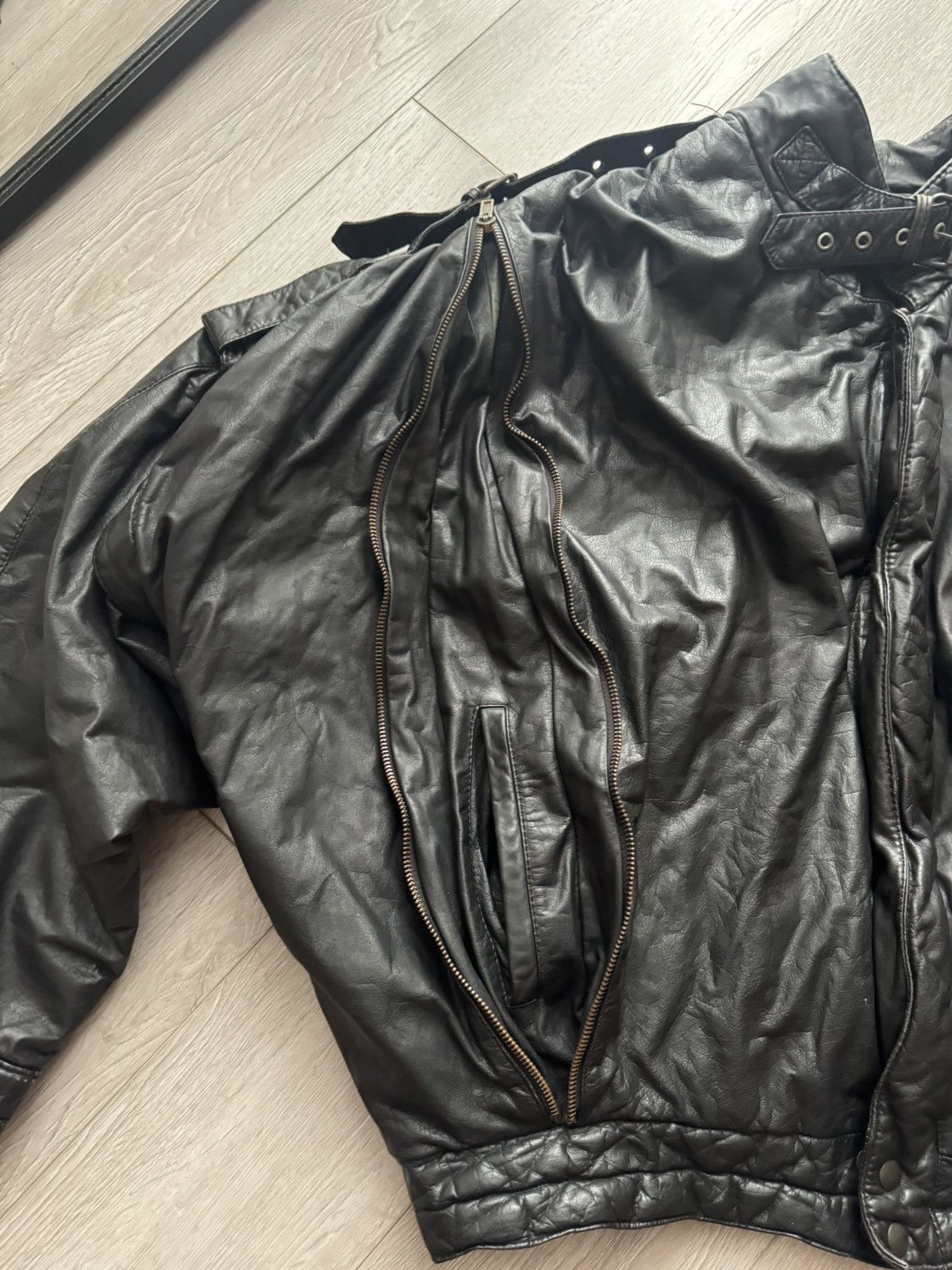 Genuine Leather Vintage Like Balenciaga Cargo Leather Bomber Jacket Hype Size US M / EU 48-50 / 2 - 5 Thumbnail